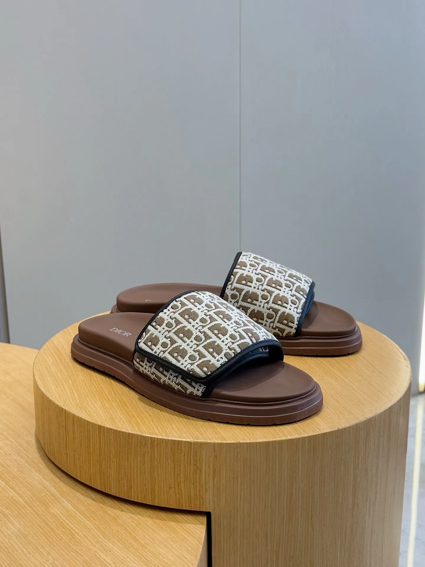 Сандалии Мужские Christian Dior 12650919