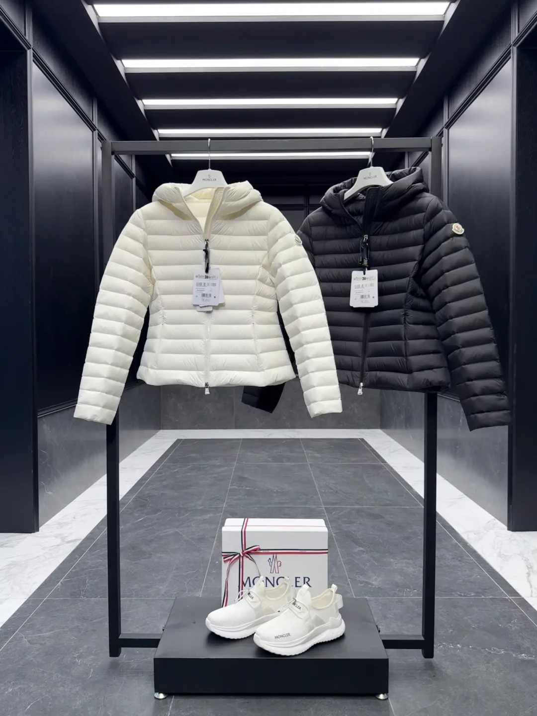 Куртки И Пуховики Женские Moncler 798995