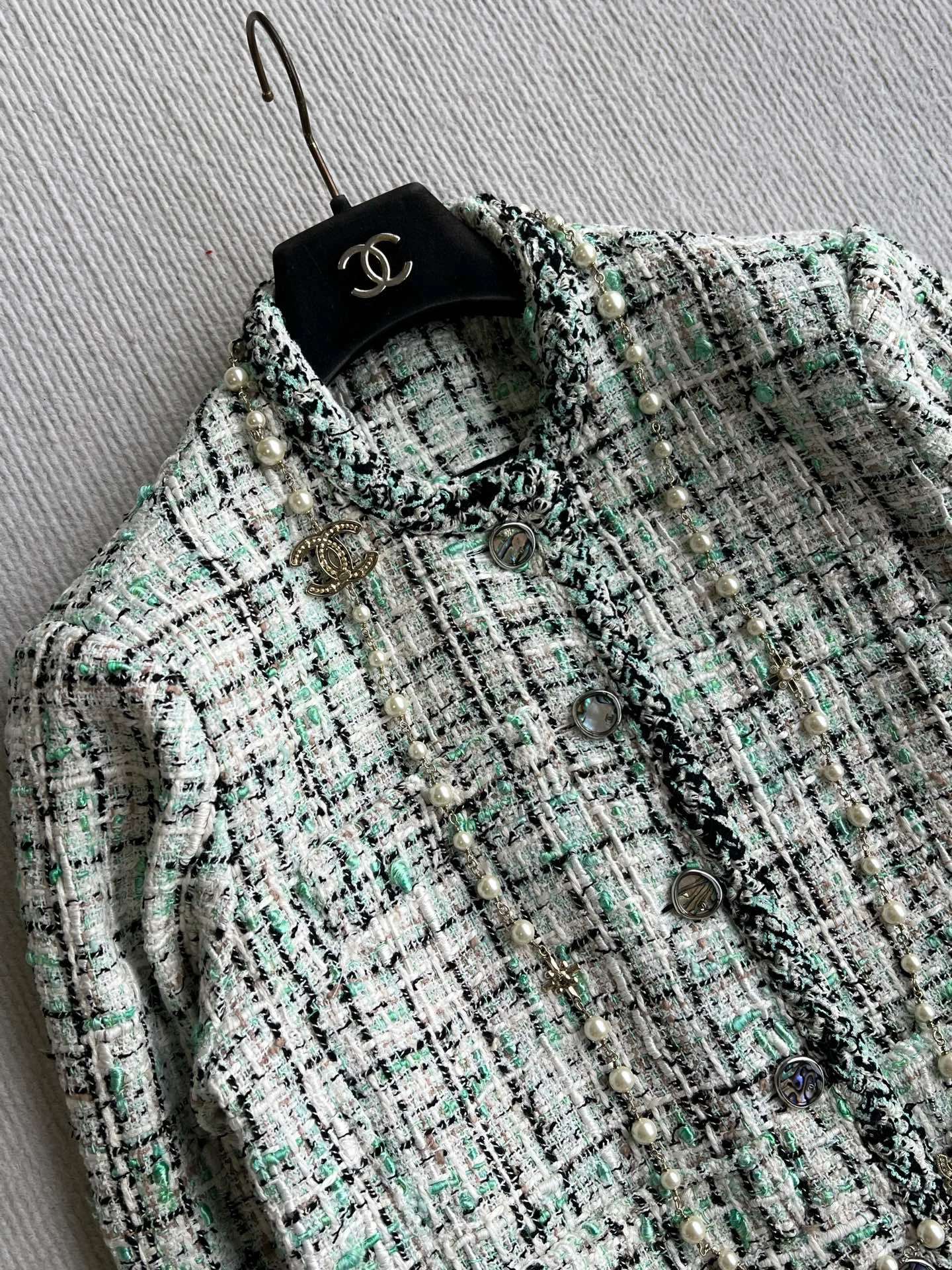 Жакеты Женские Chanel 17633556