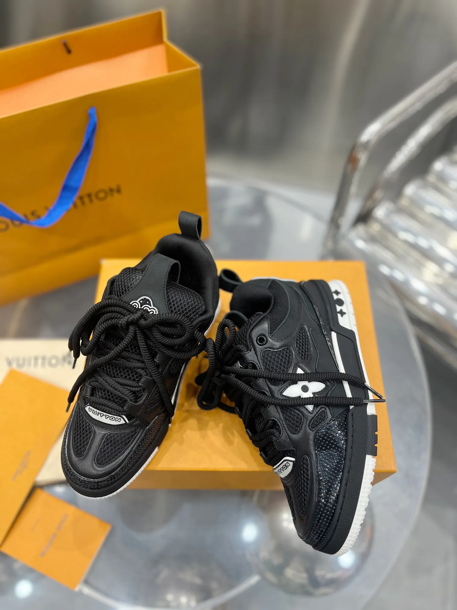 Кроссовки Мужские Louis Vuitton 1141908