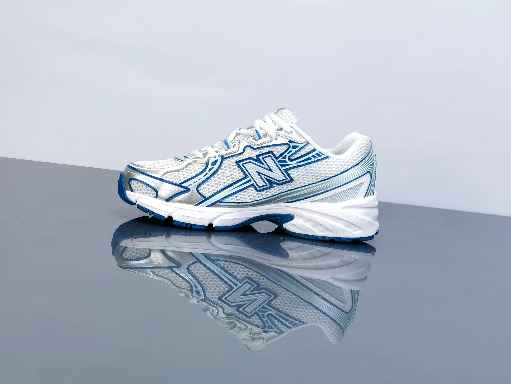 Кроссовки Женские New Balance 13685