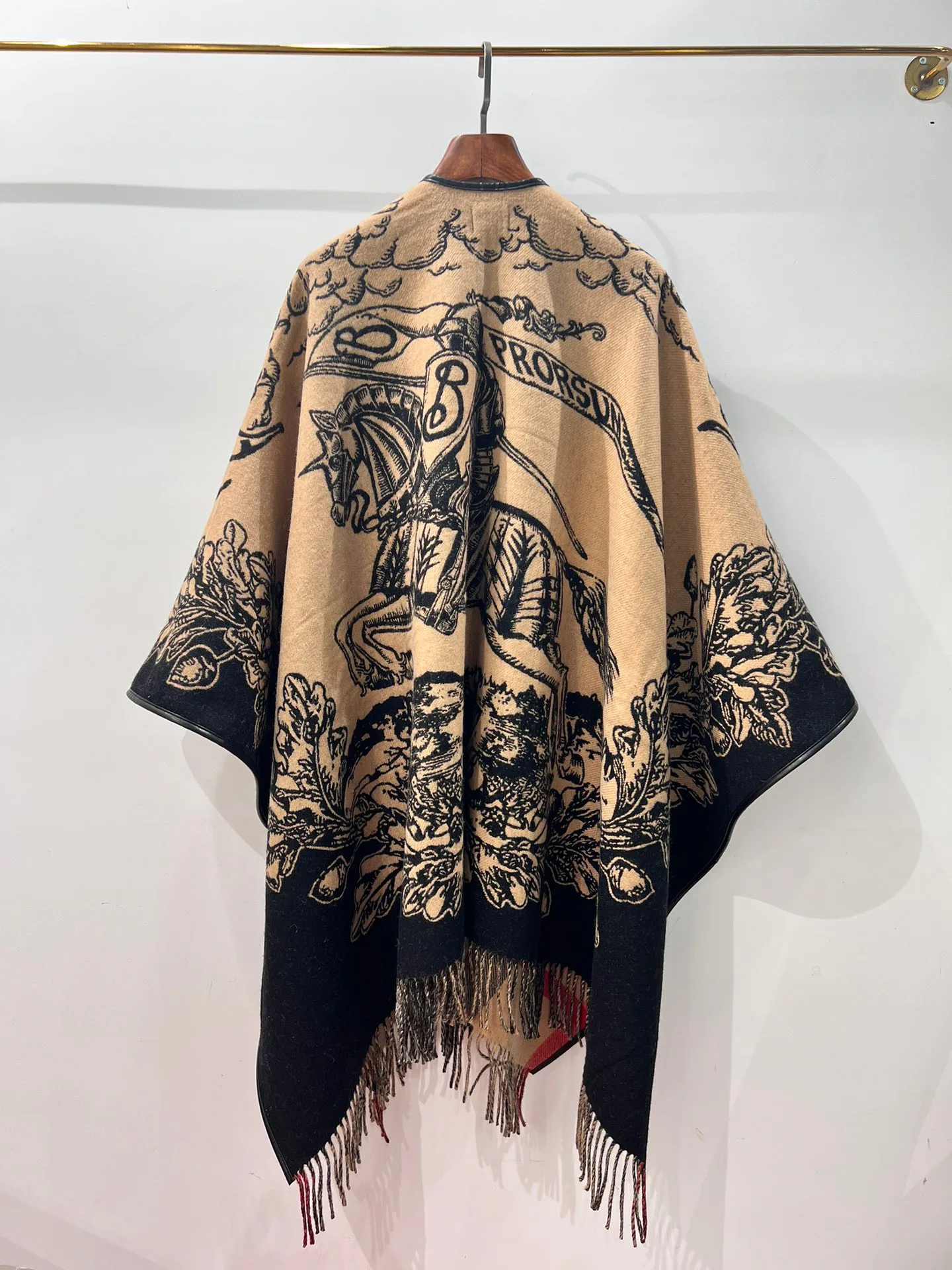 Пальто Женские Burberry 18758910