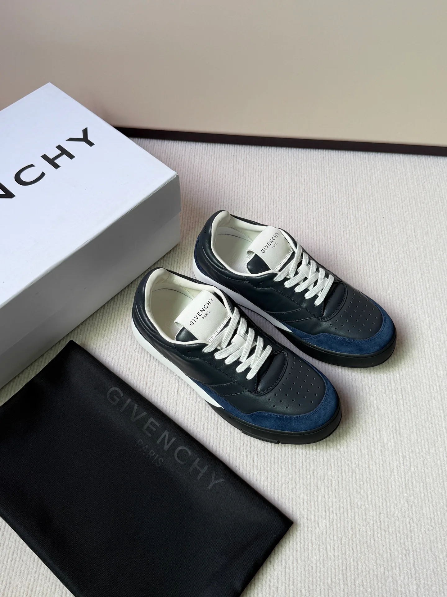 Кеды Женские Givenchy 11710551