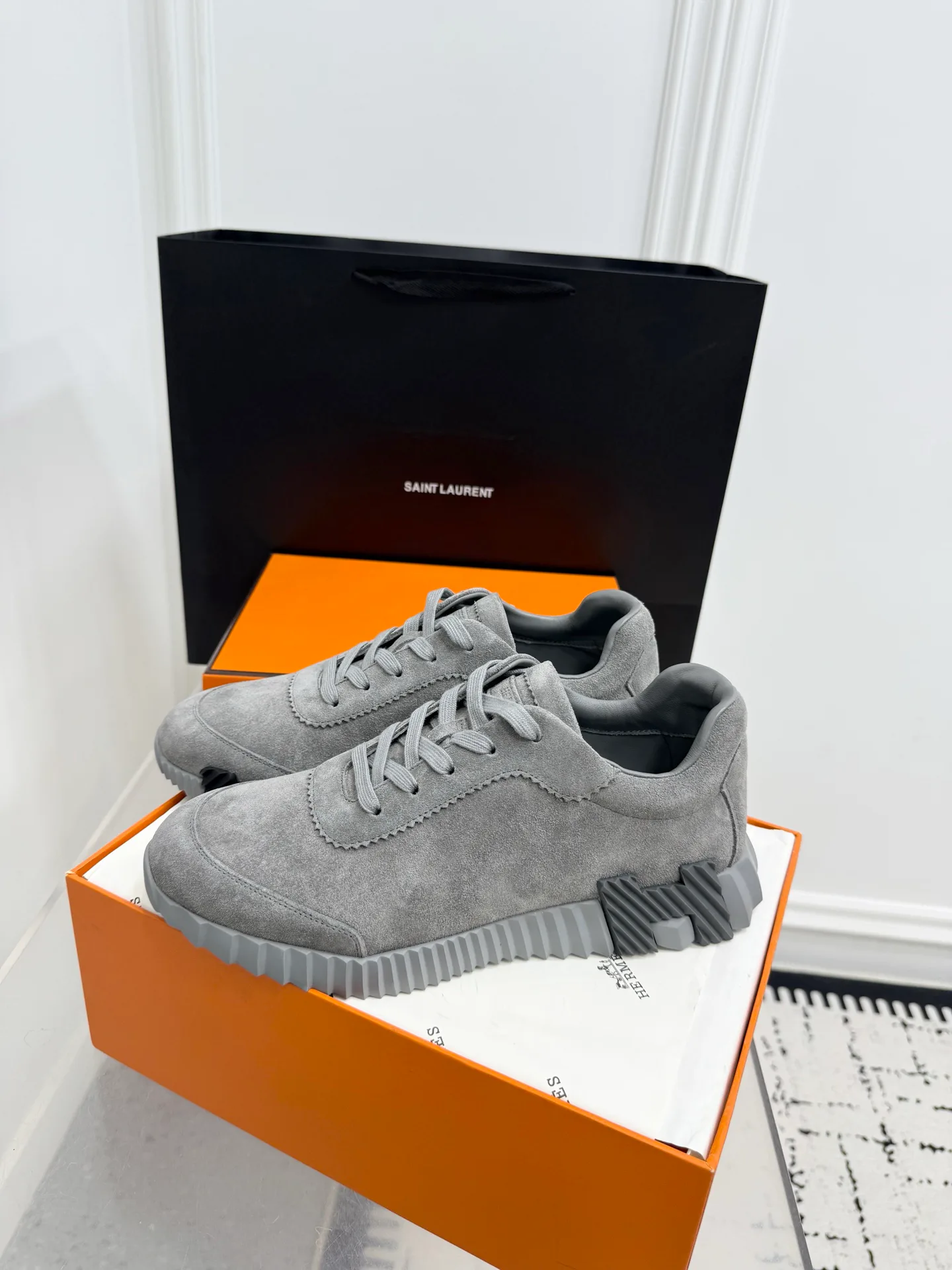 Кроссовки Женские Hermes 811925