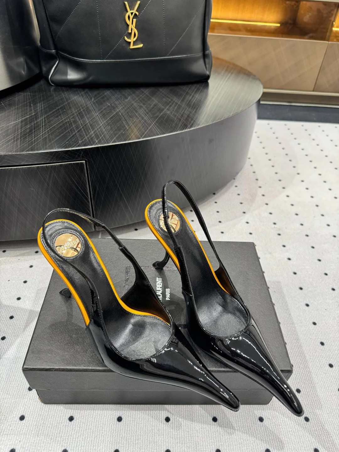 Туфли Женские Saint Laurent 18378184