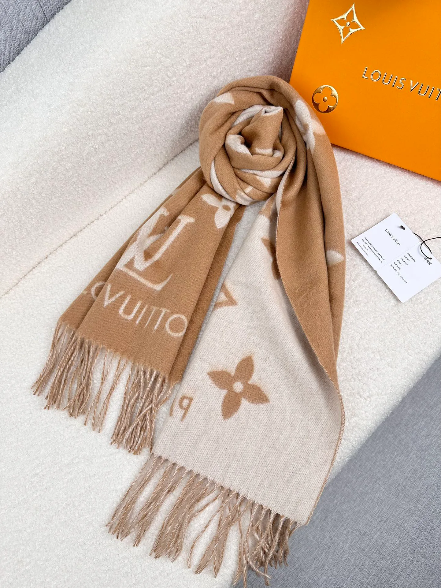 Шарфы Louis Vuitton 1973574
