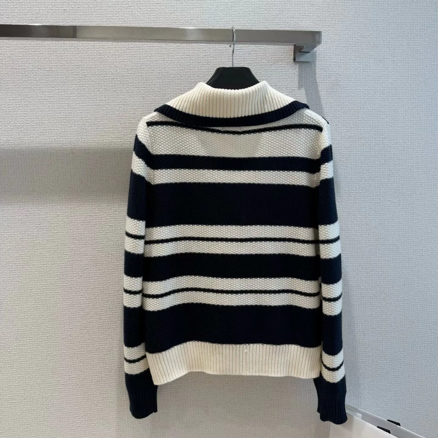 Куртки И Пуховики Женские Celine 18566453