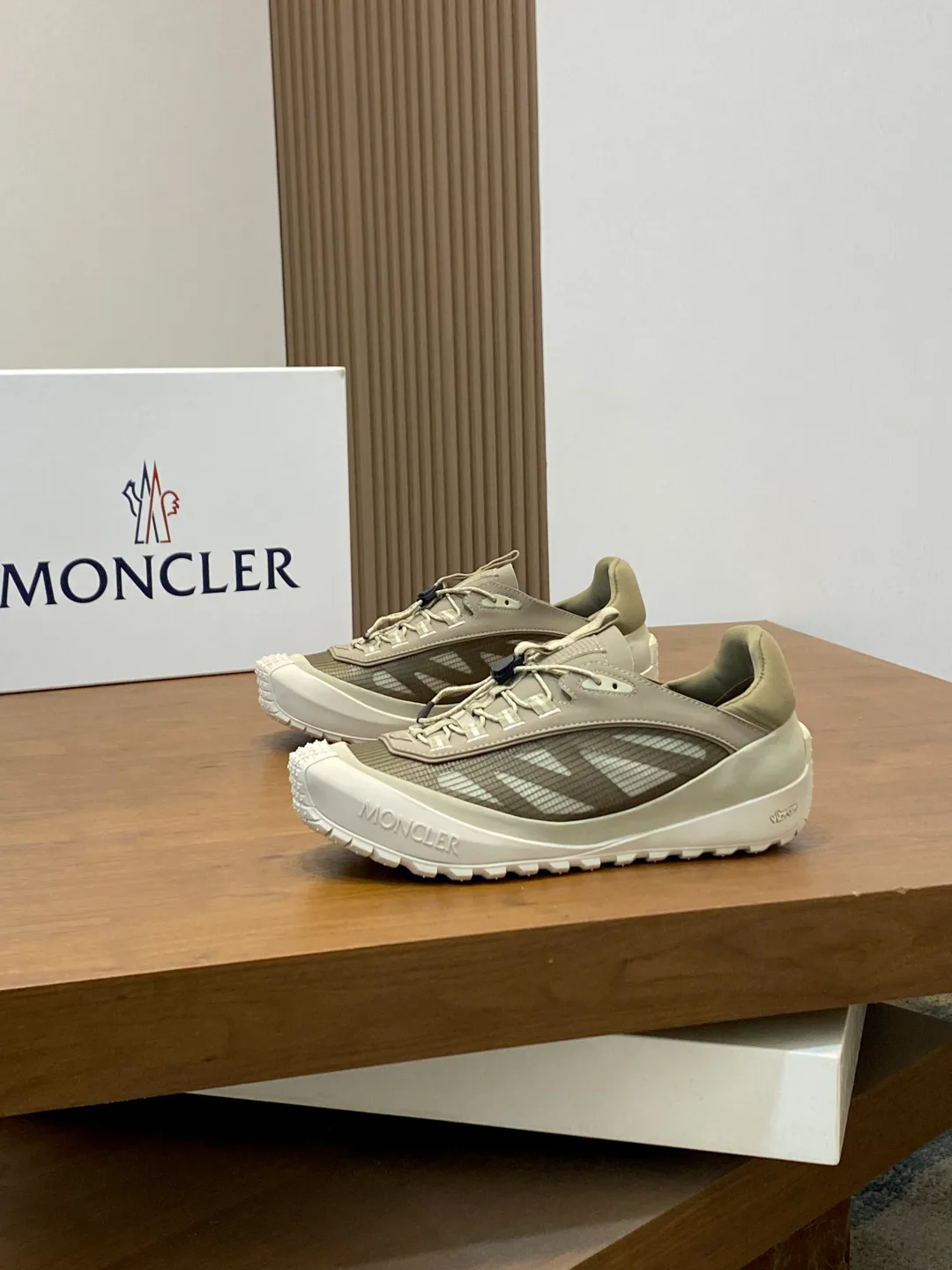 Кроссовки Мужские Moncler 18118844