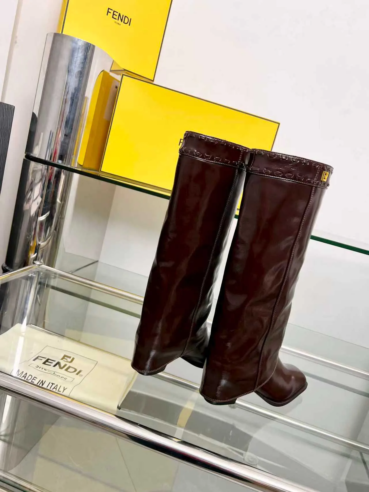 Сапоги Женские Fendi 18104317