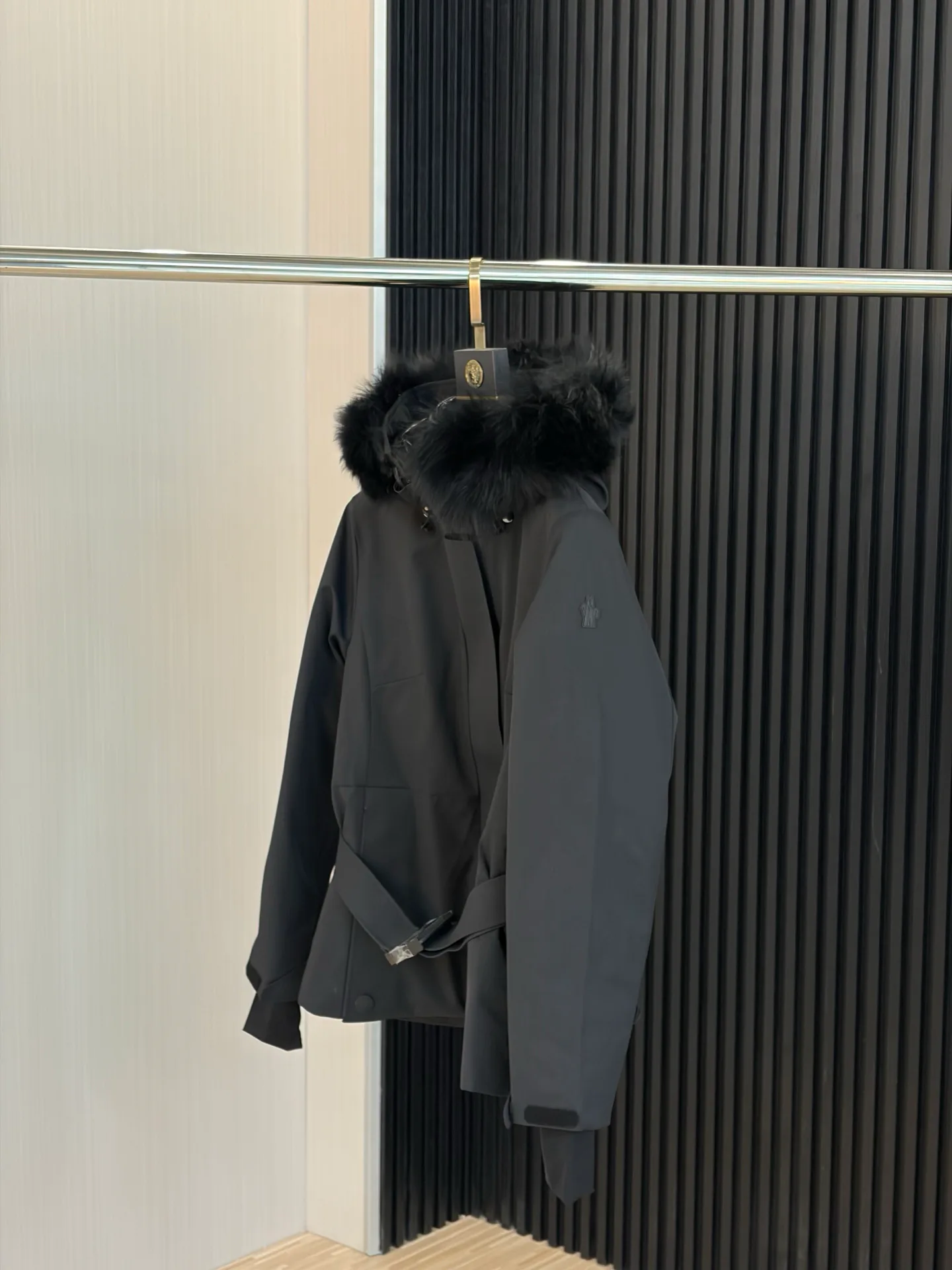 Куртки И Пуховики Женские Moncler 18188679
