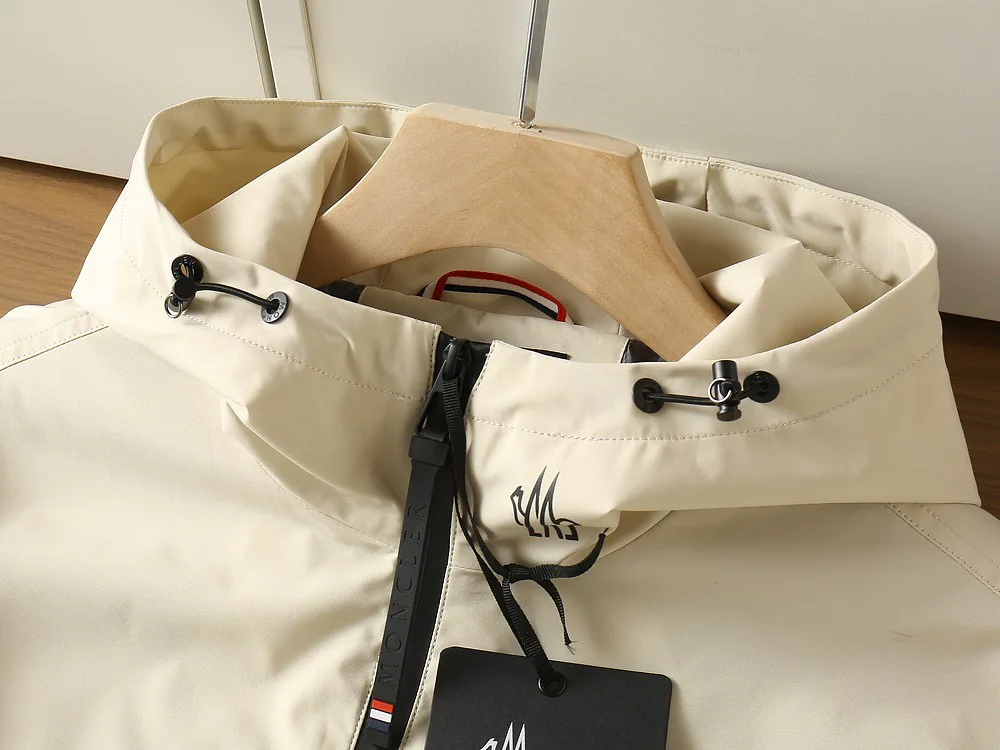 Куртки И Пуховики Мужские Moncler 17410568