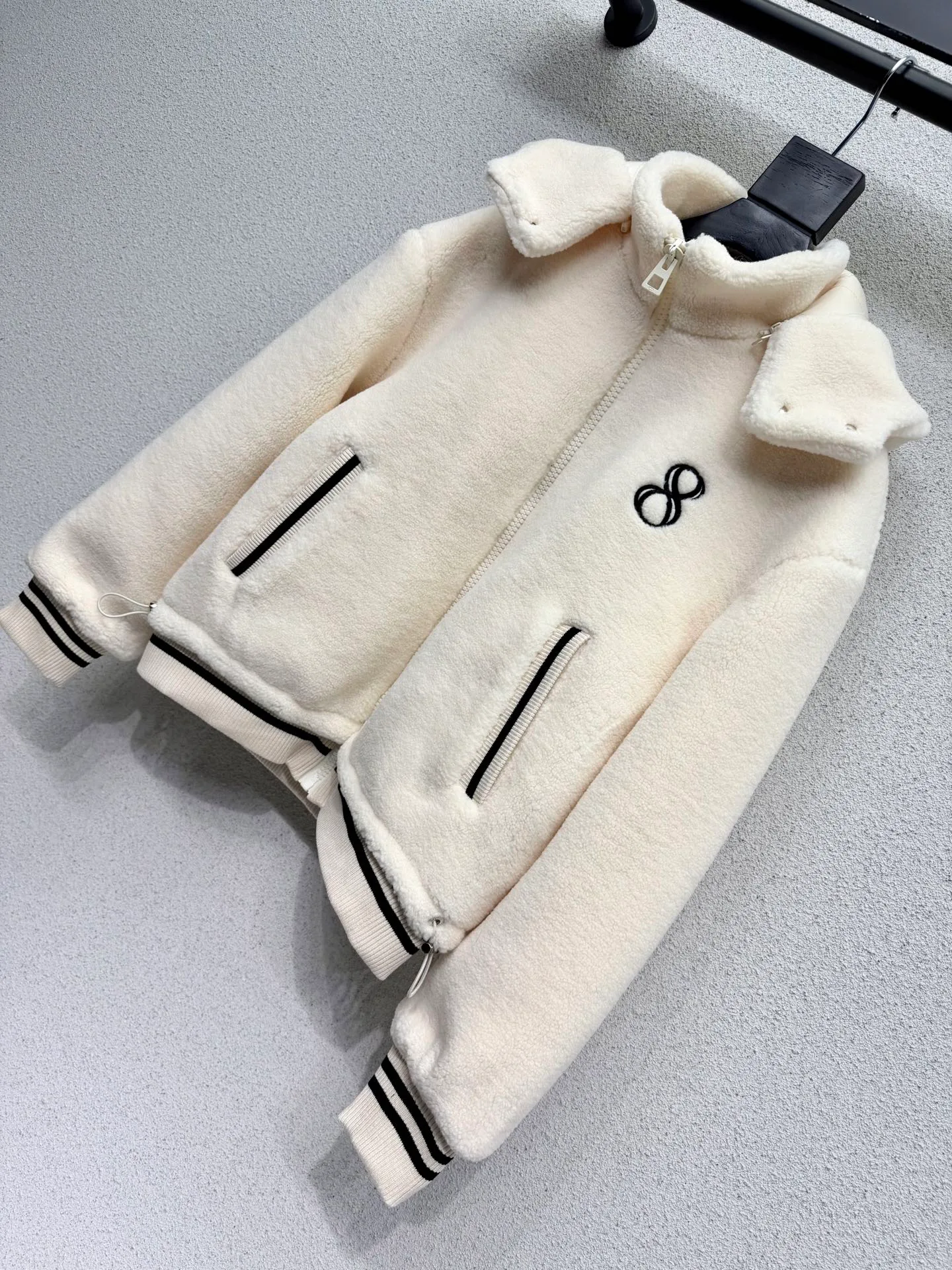 Куртки И Пуховики Женские Christian Dior 2195953