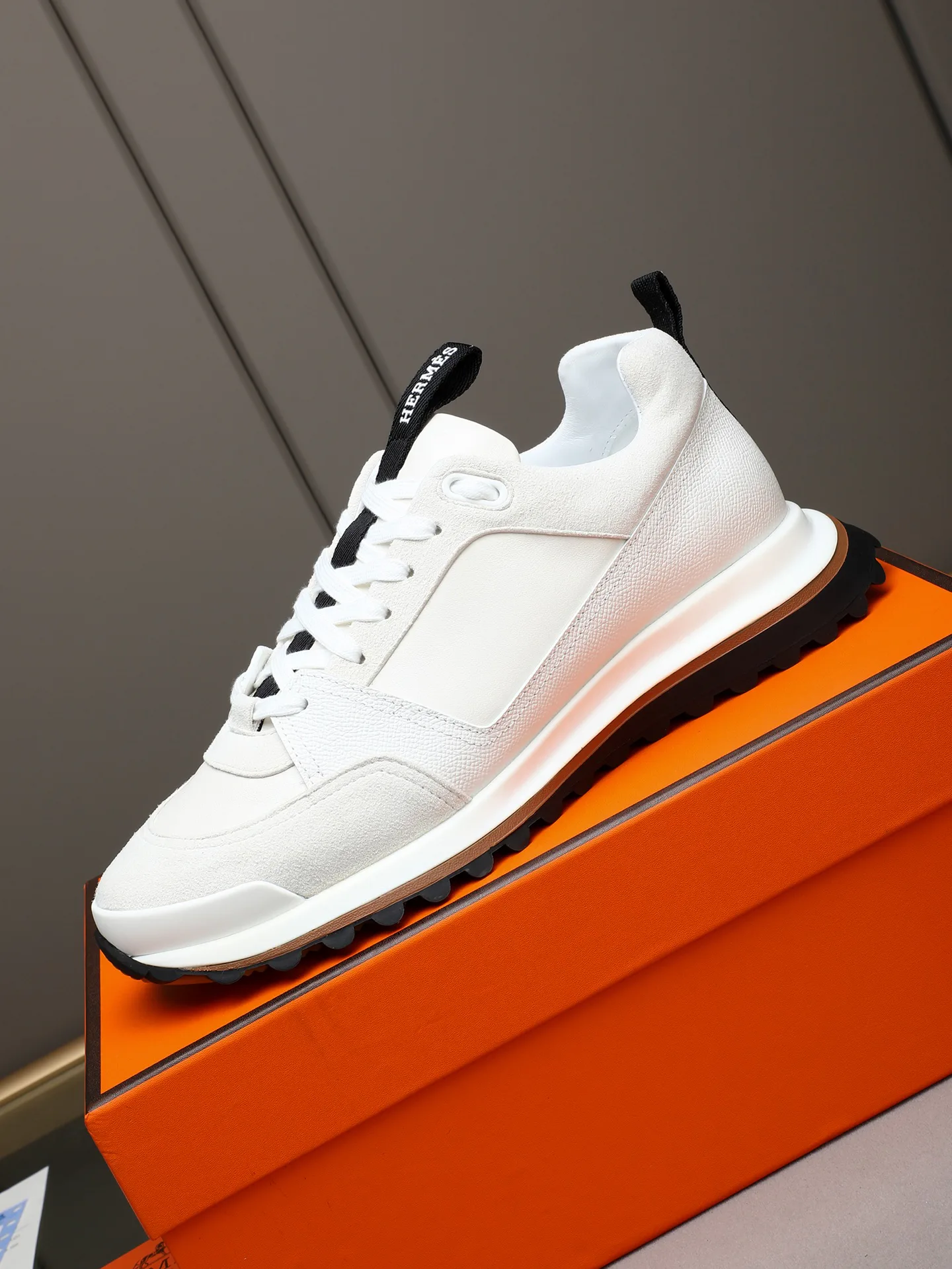 Кроссовки Женские Hermes 1277039