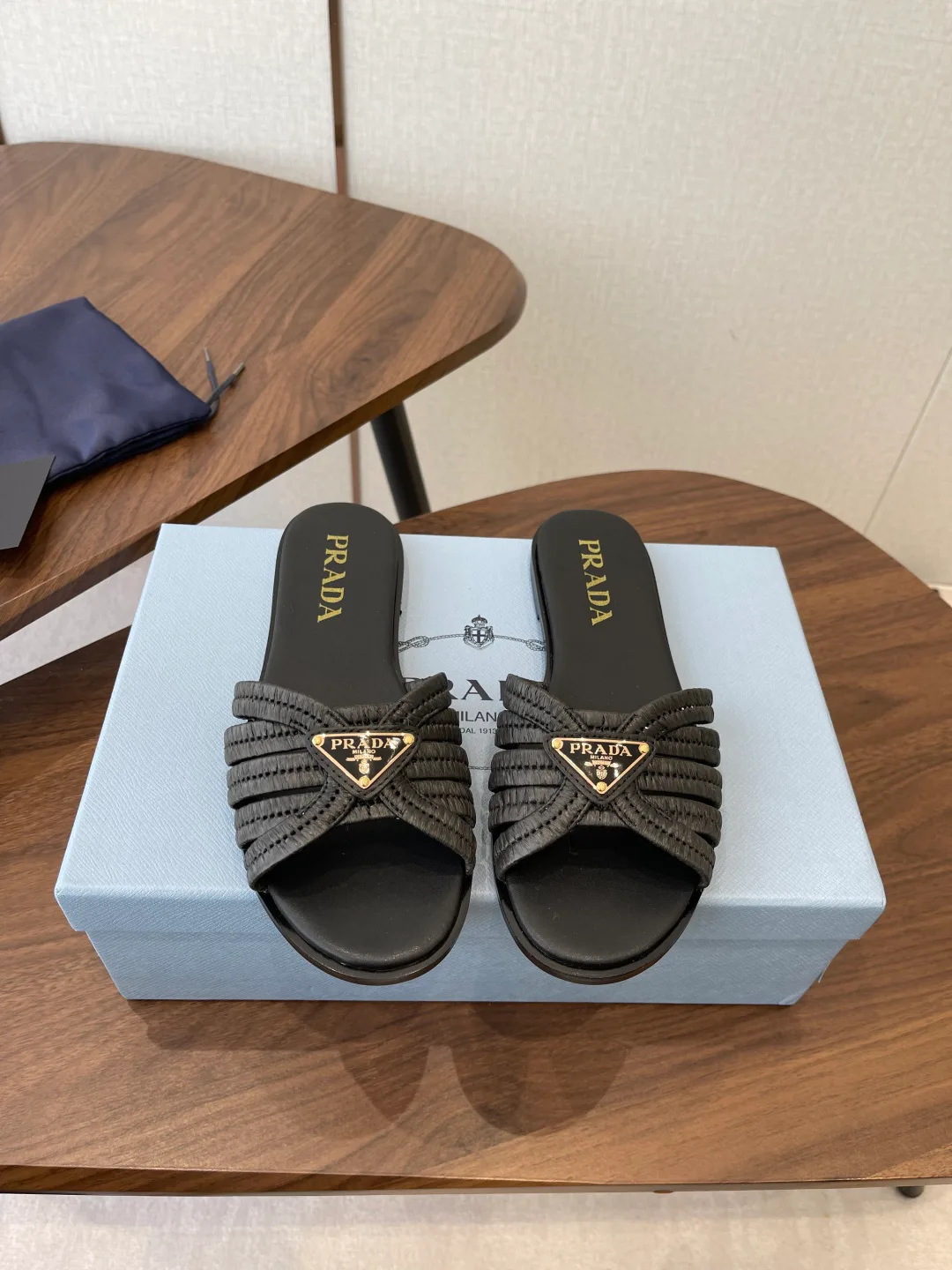 Шлепанцы Женские Prada 13075732