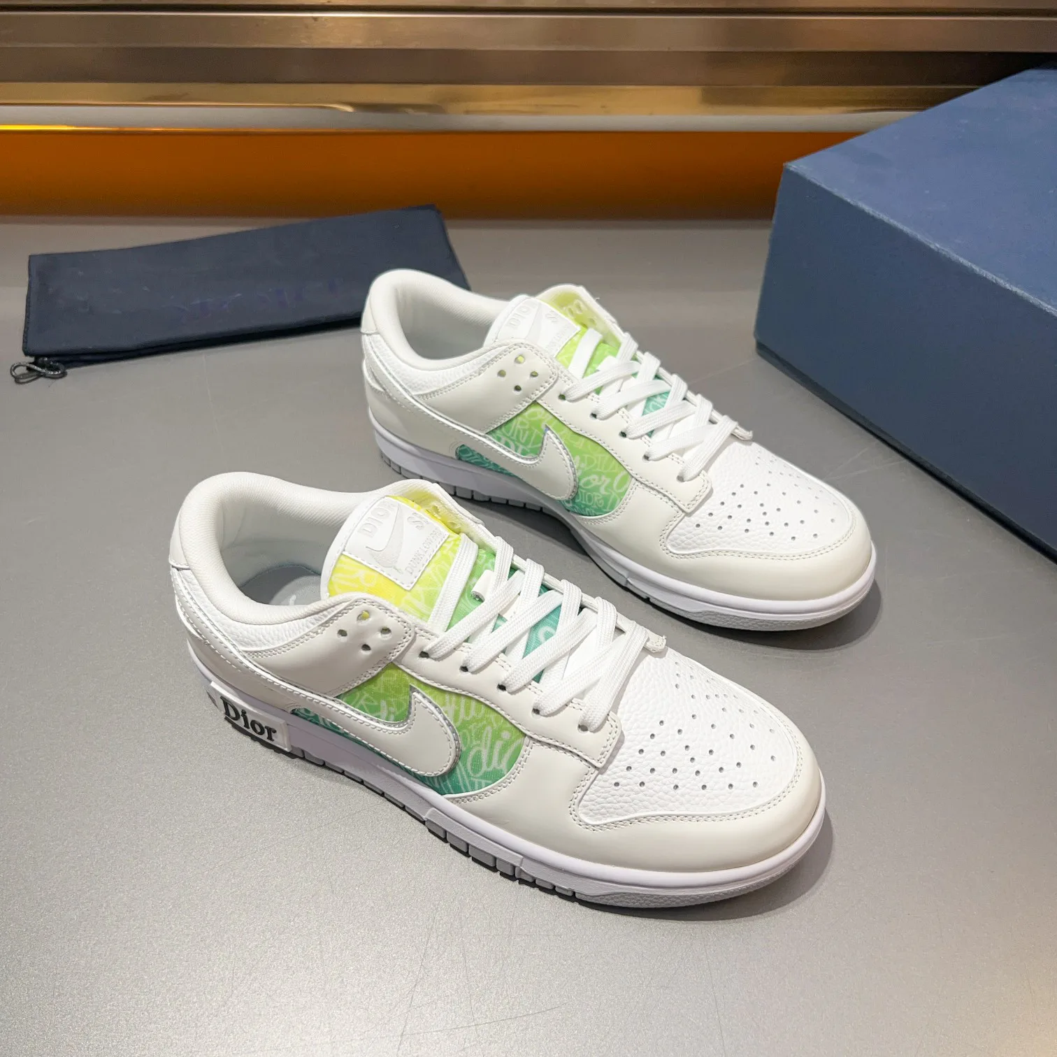 Кроссовки Мужские Louis Vuitton 16880