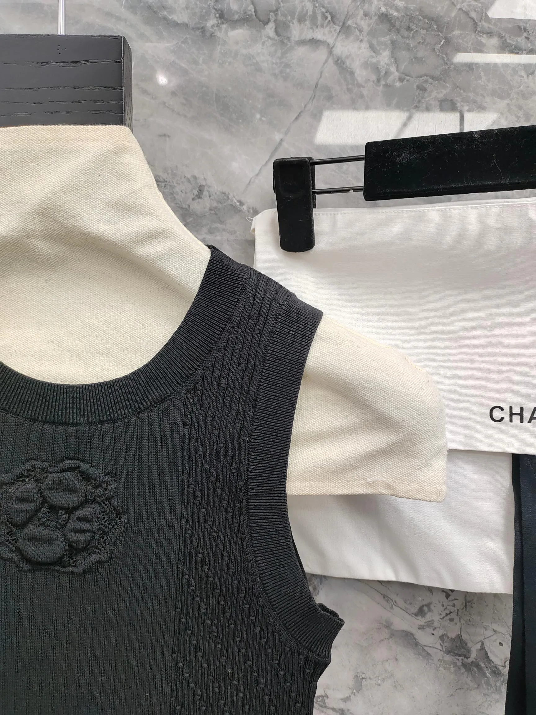 Жилеты Женские Chanel 1276889