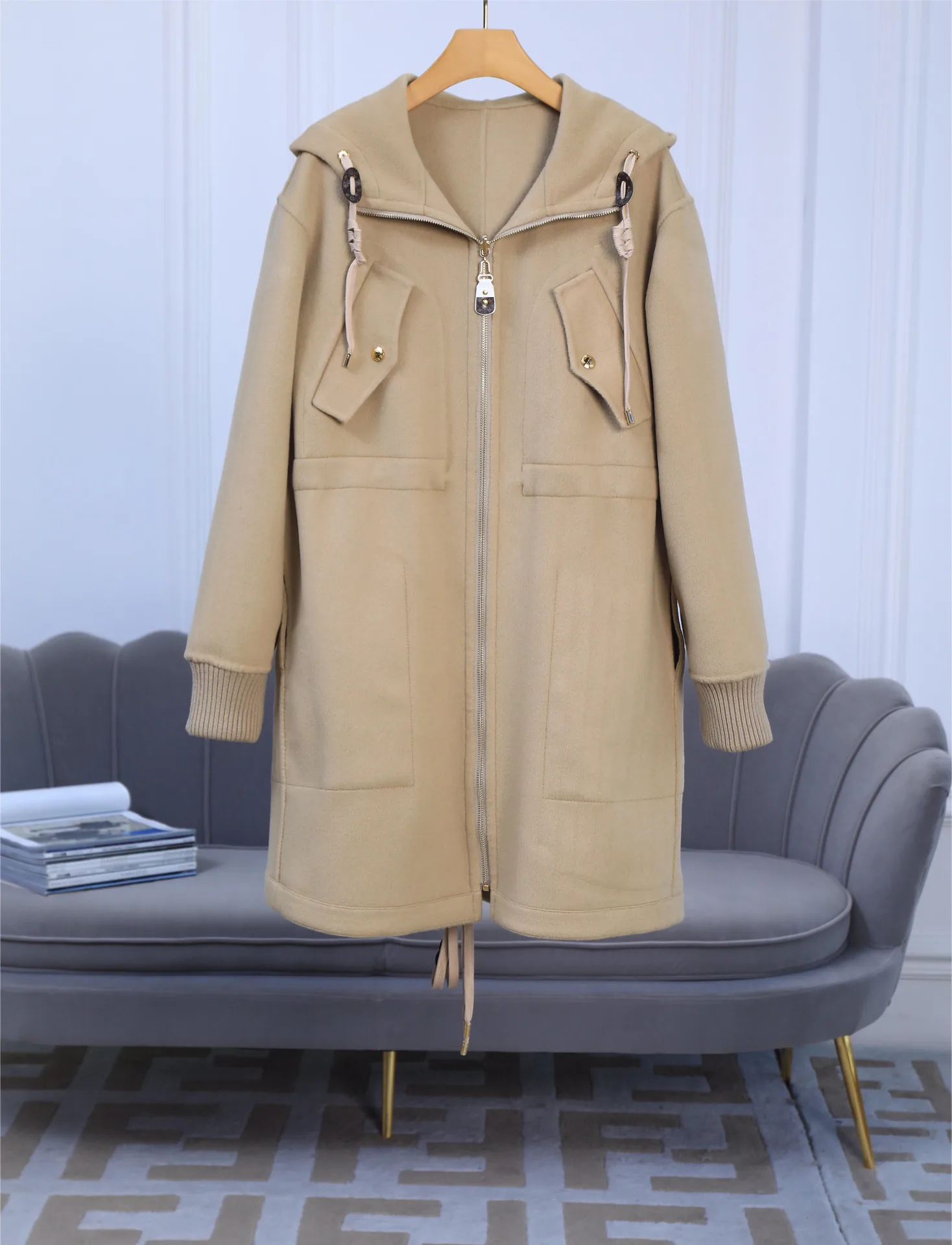 Пальто Женские Louis Vuitton 5563594