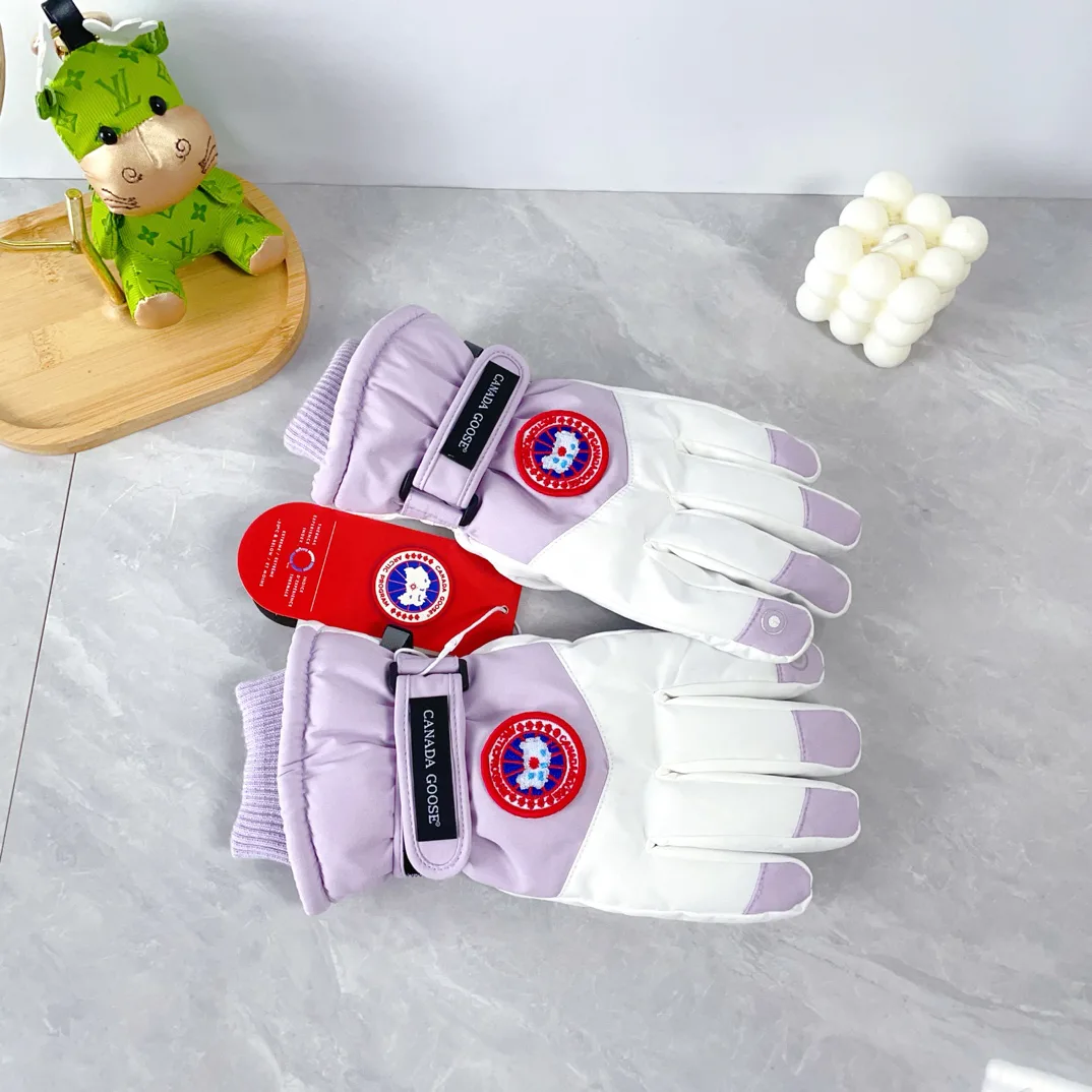 Перчатки Canada Goose 432988