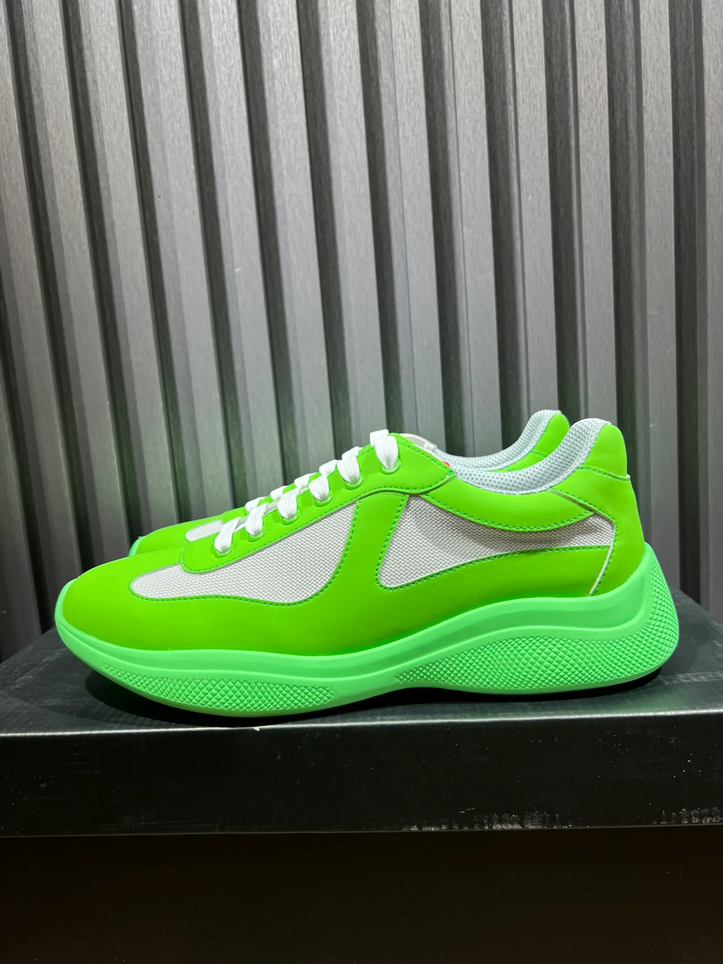 Кроссовки Мужские Prada 11010549