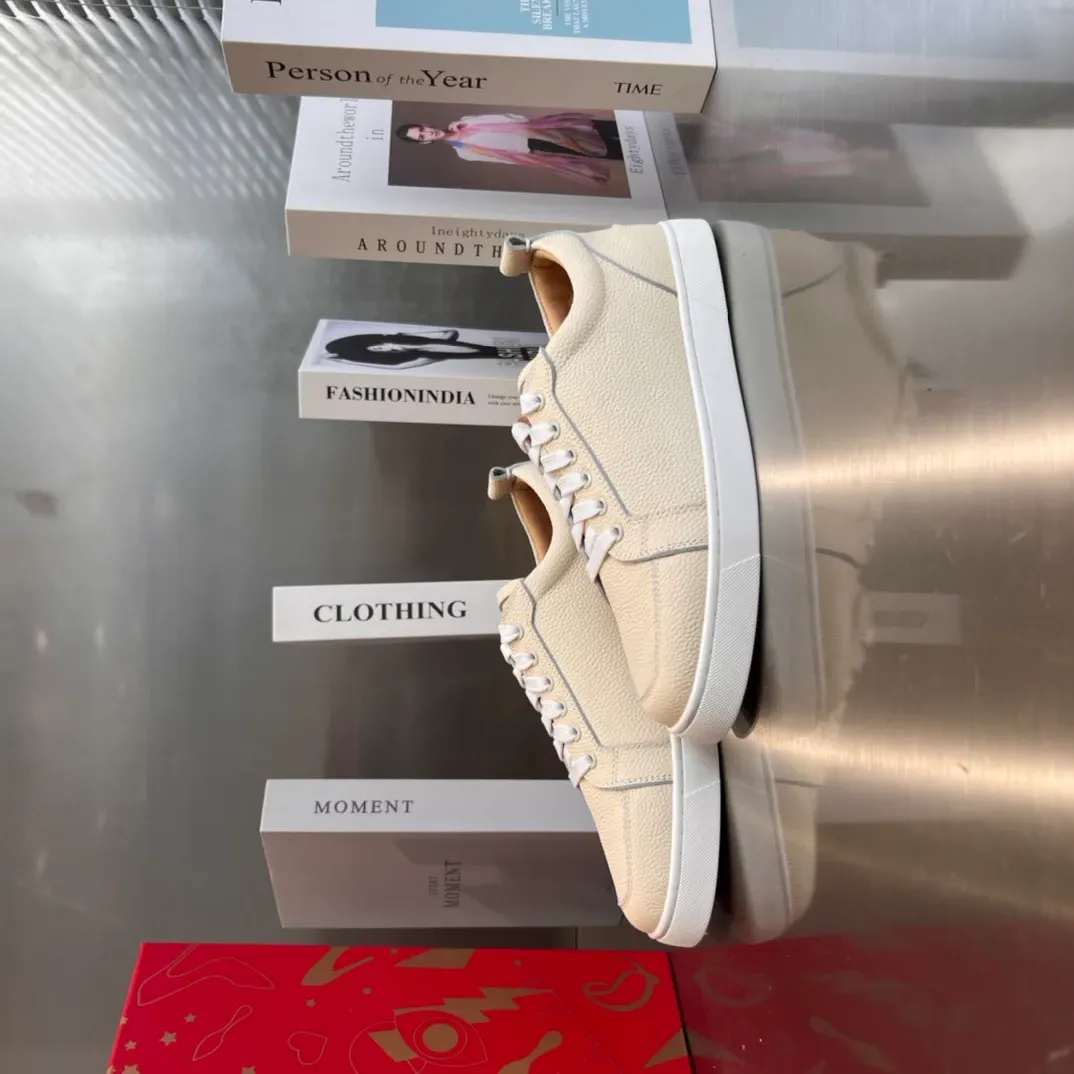 Кеды Женские Christian Louboutin 3415