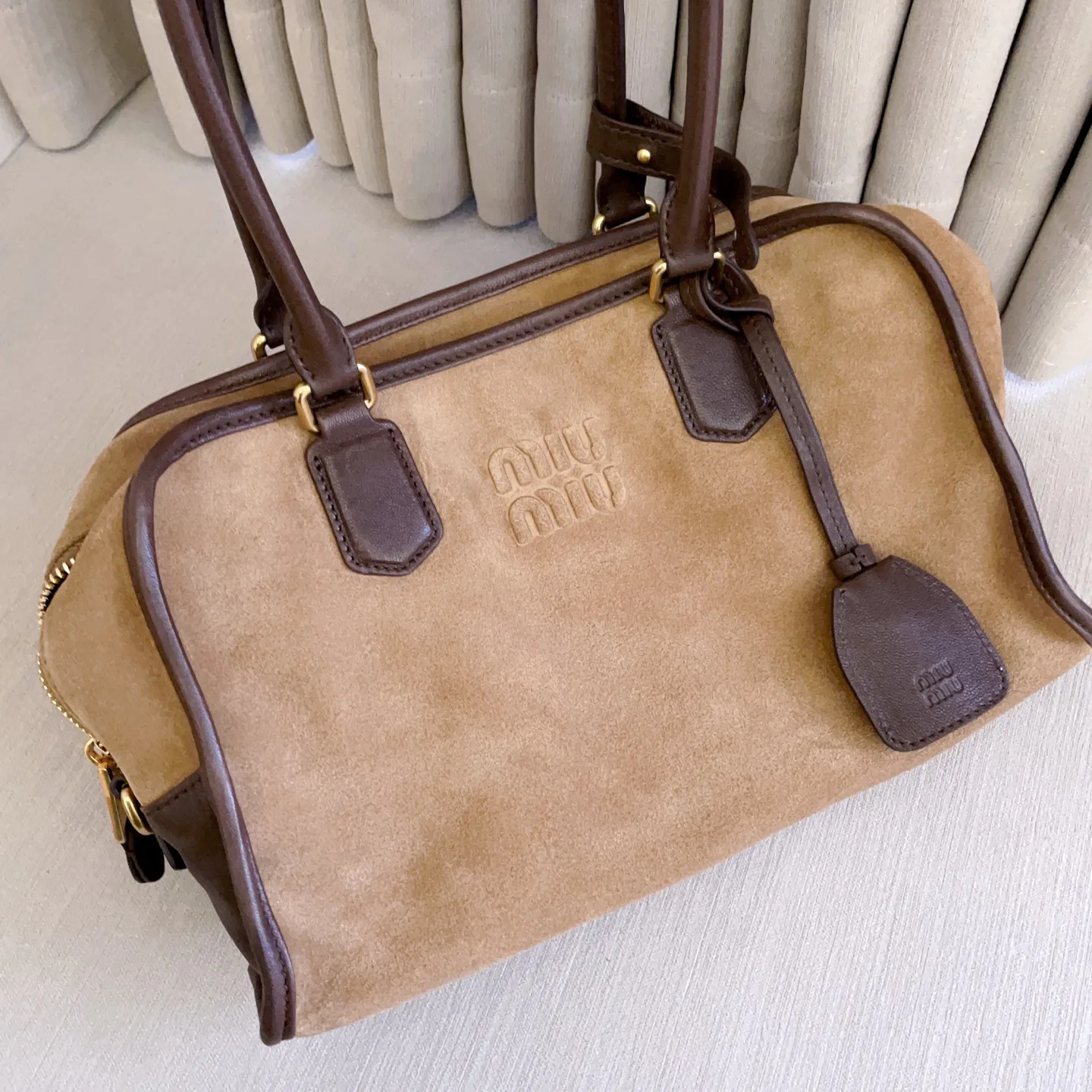 Классические Сумки Женские Miu Miu 17799918