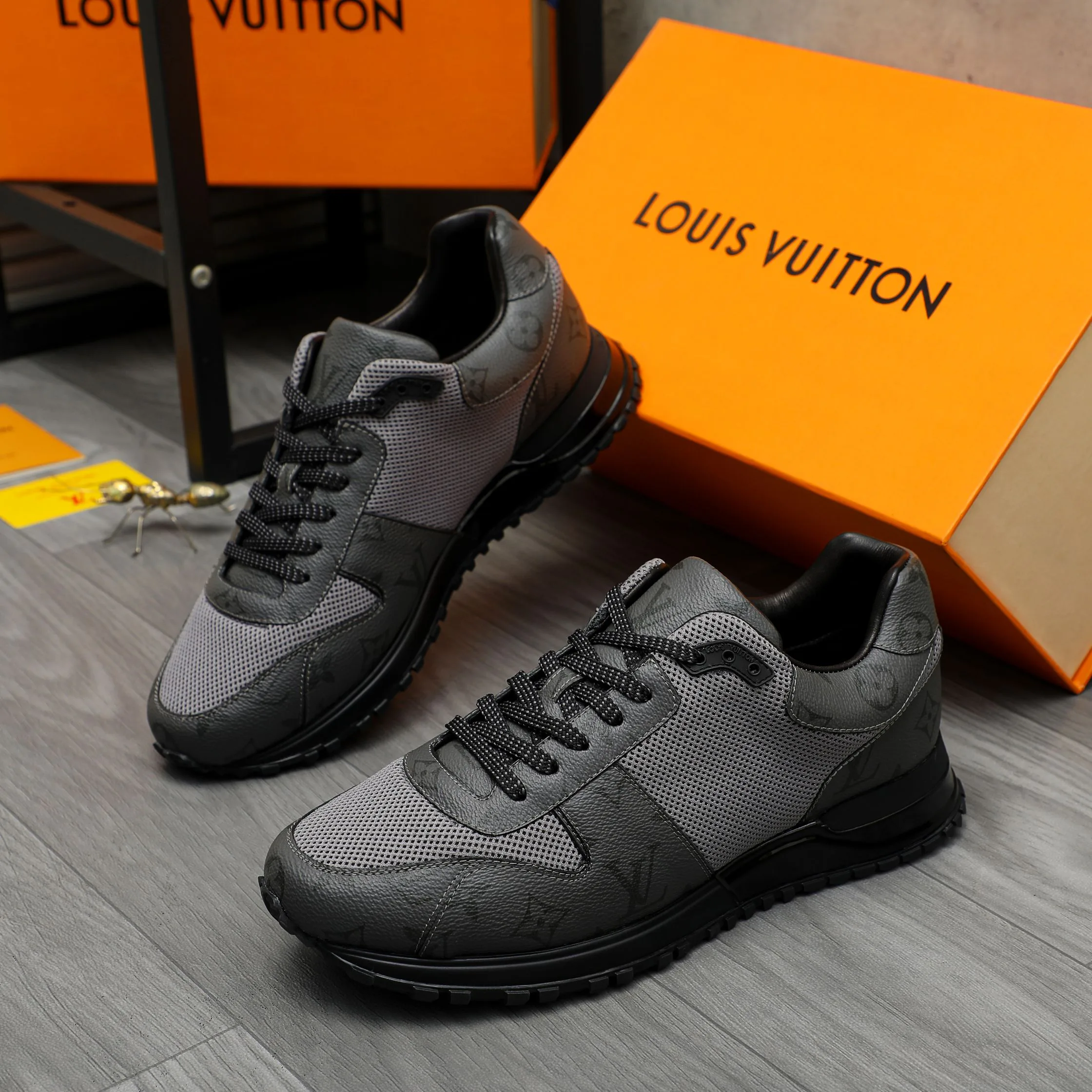 Кроссовки Мужские Louis Vuitton 288045