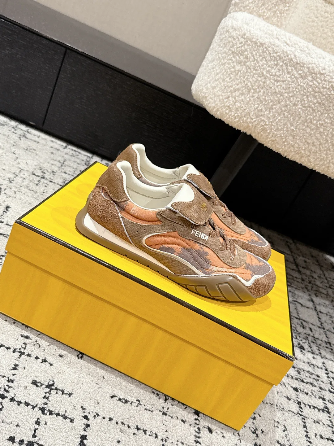 Кроссовки Женские Fendi 4535906