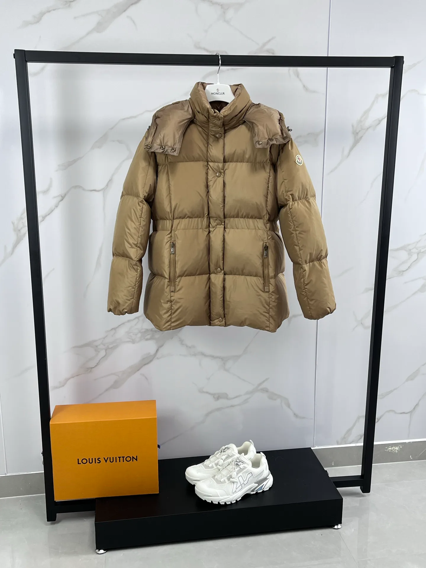 Куртки И Пуховики Женские Moncler 583266