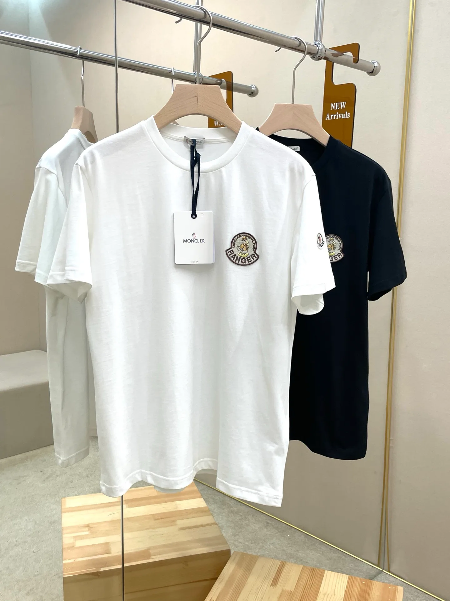 Футболки Женские Moncler 11682998