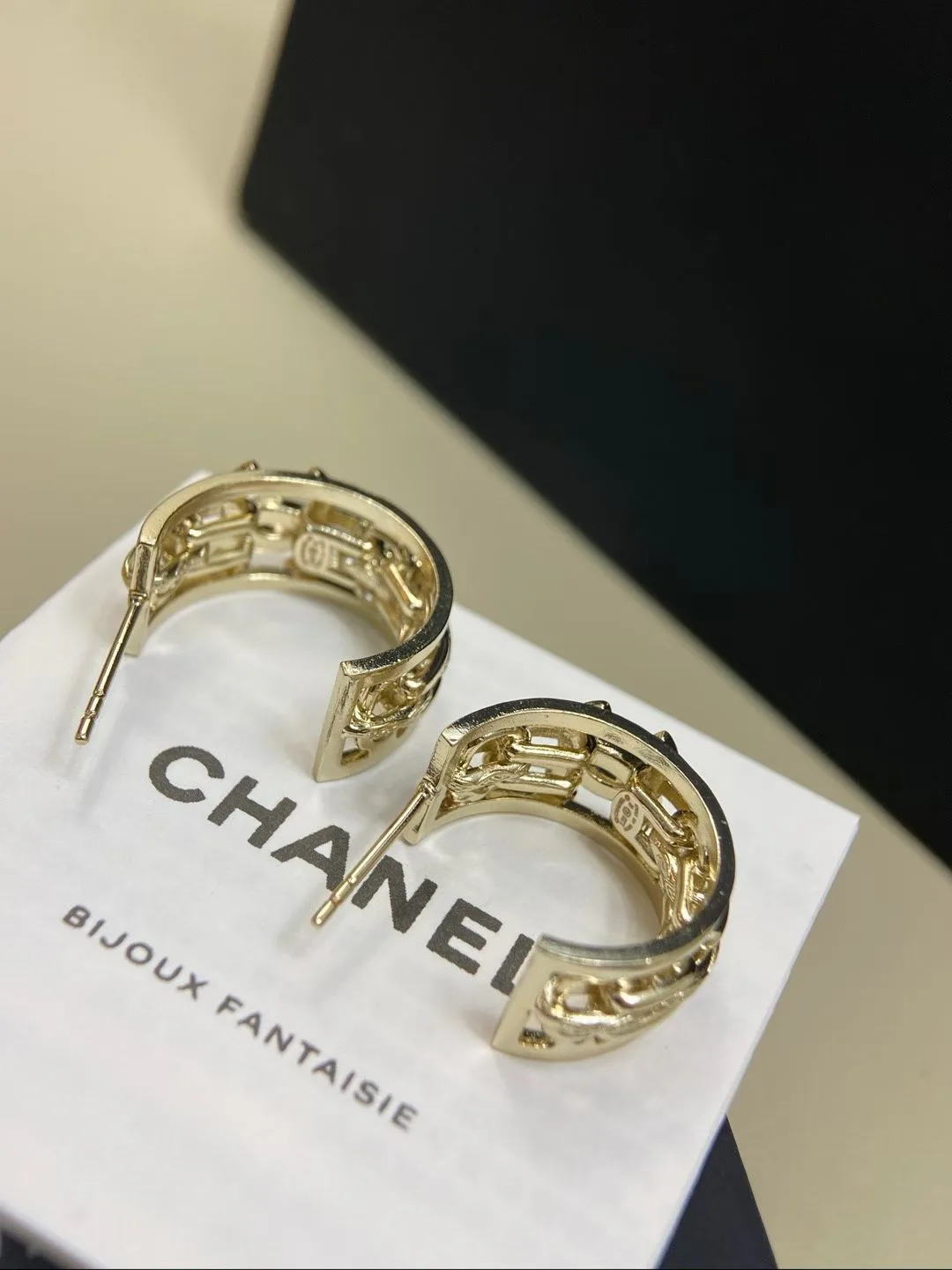Бижутерия Chanel 11420351
