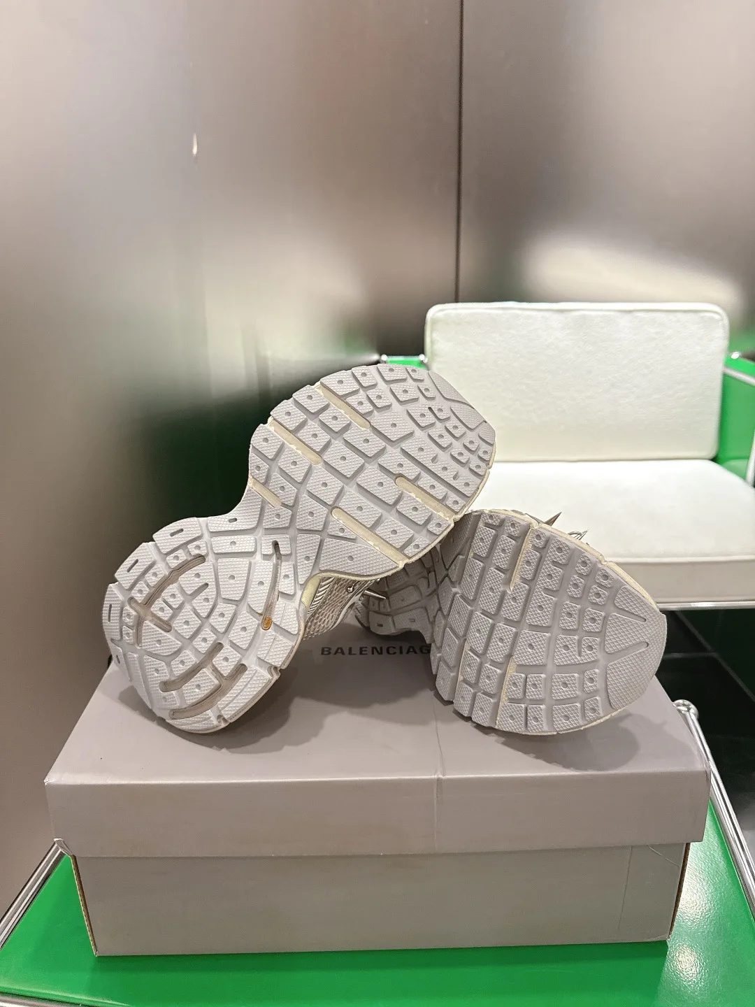 Кроссовки Женские Balenciaga 809142