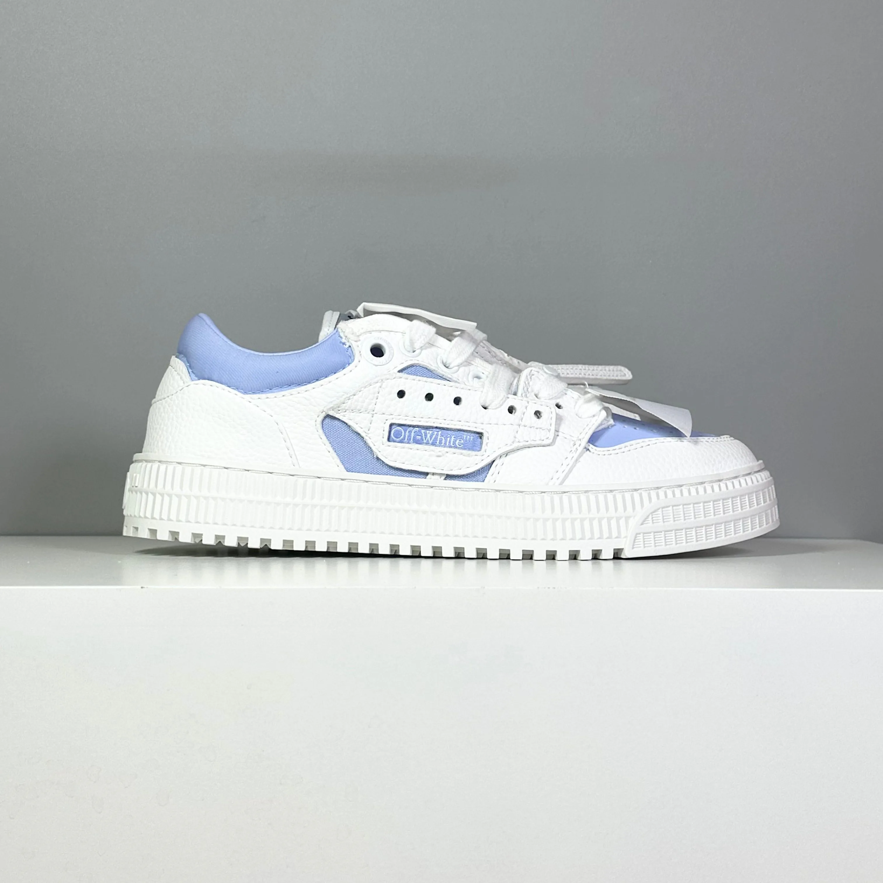 Кроссовки Женские Off-White 18039063