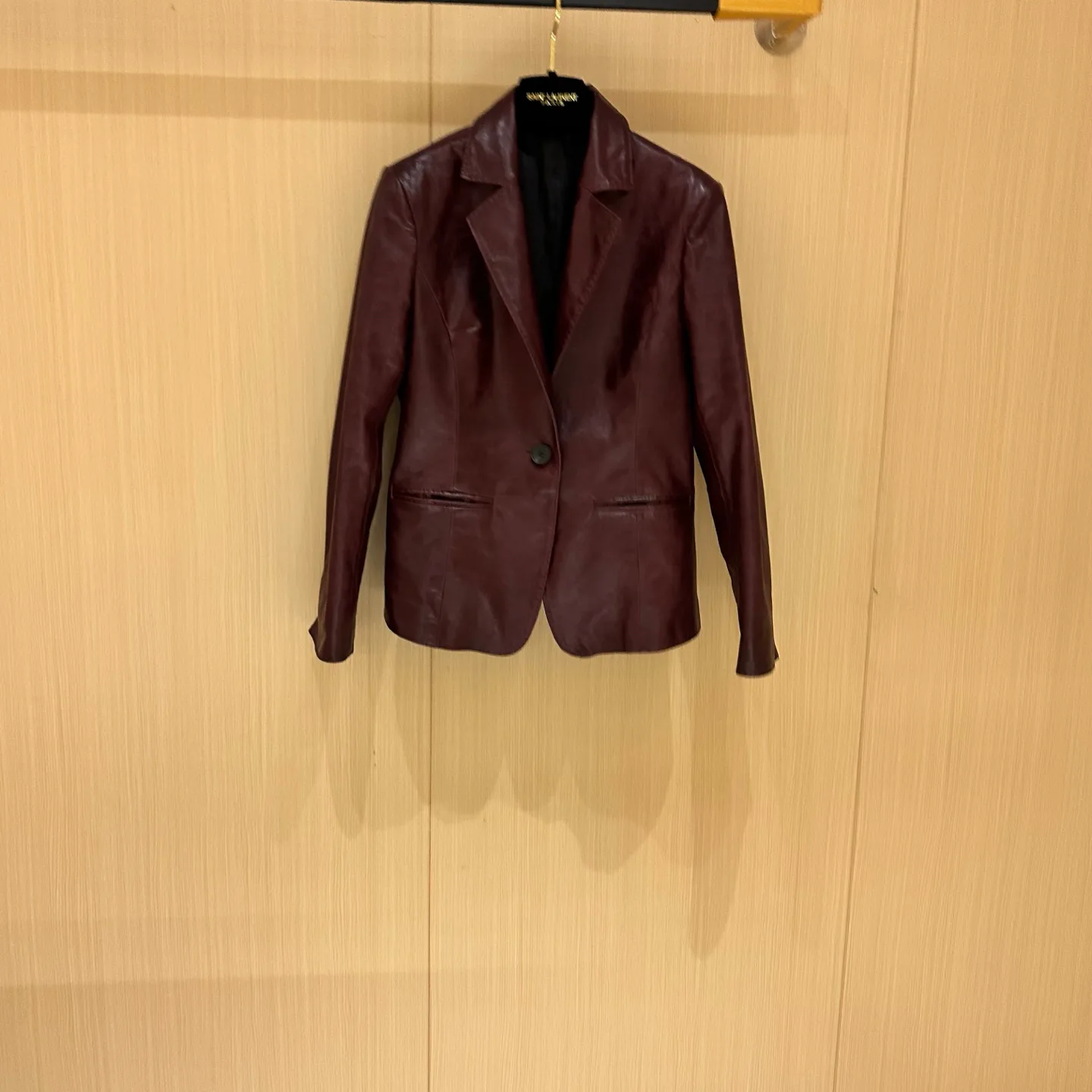 Куртки Женские Saint Laurent Куртки Женские Saint Laurent