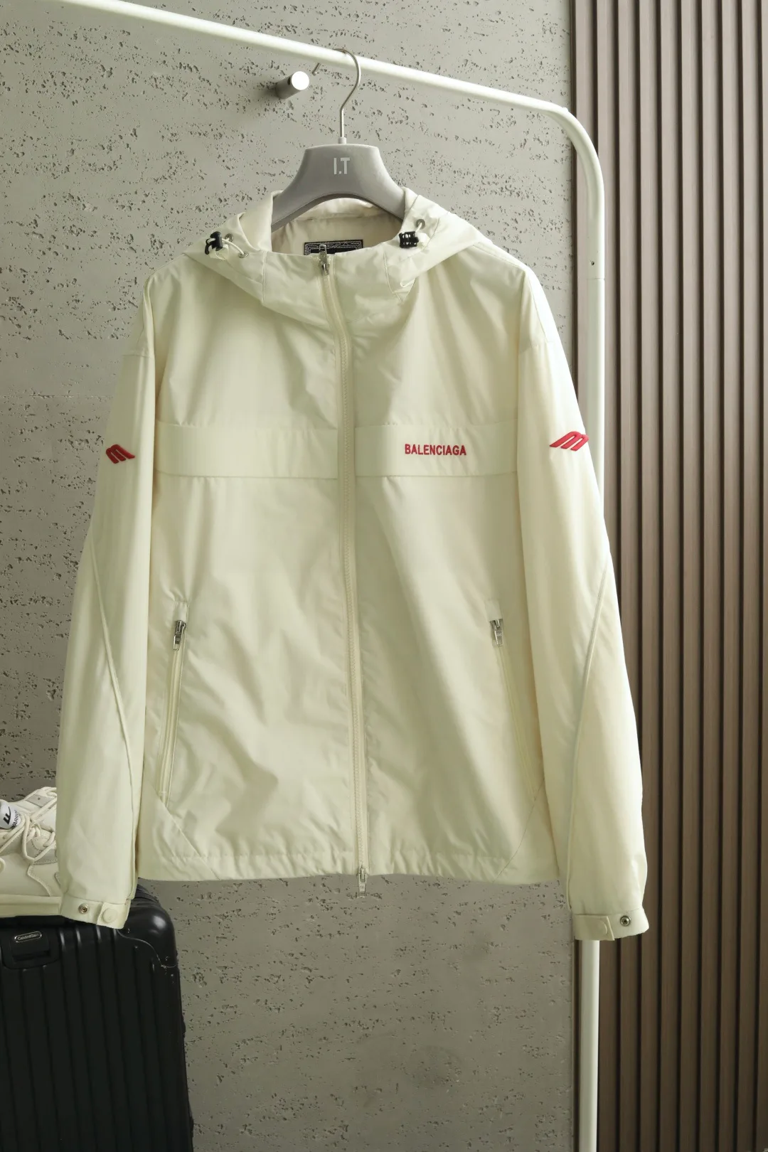 Куртки И Пуховики Мужские Balenciaga 12202178