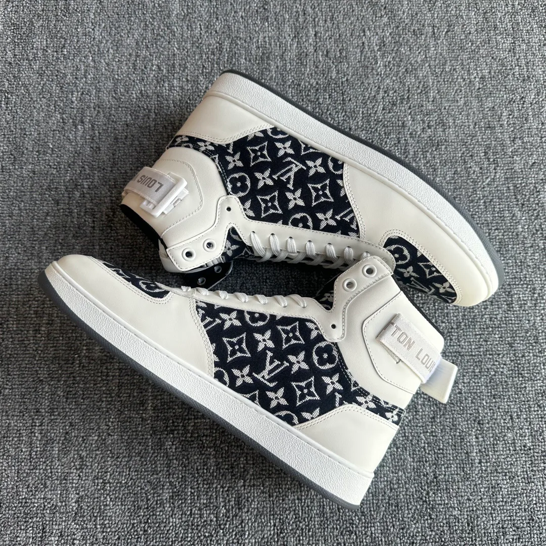 Кроссовки Мужские Louis Vuitton 18394314