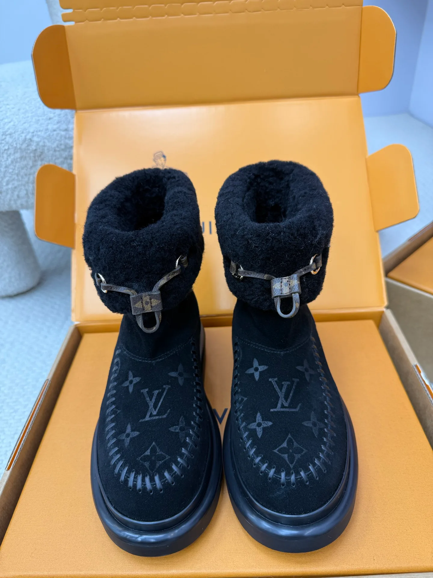 Угги Женские Louis Vuitton 808231