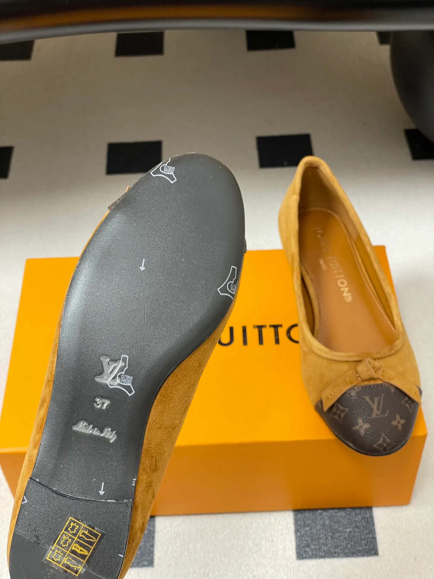 Балетки Женские Louis Vuitton 11578970