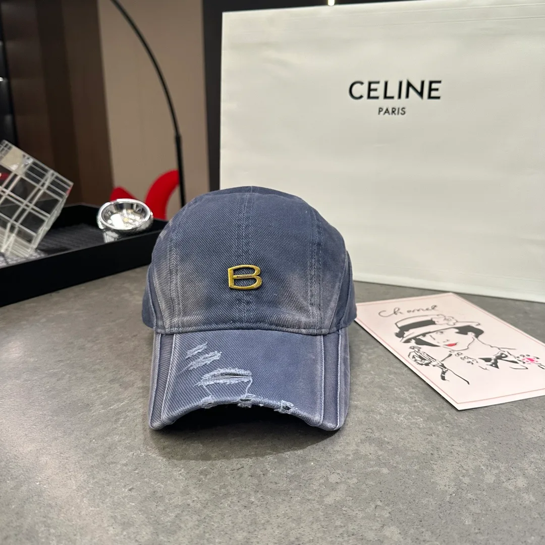 Головные Уборы Balenciaga 11704432