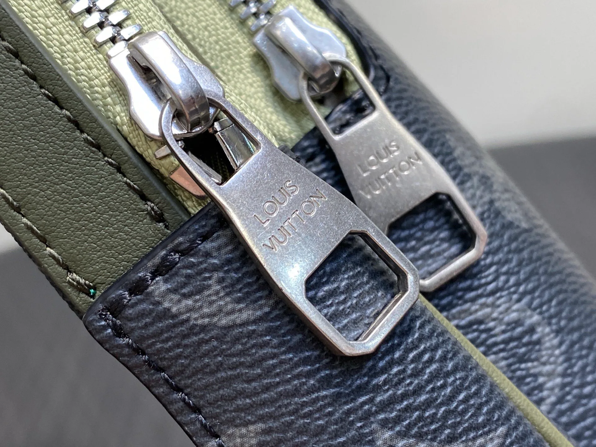 Сумки На Ремне Женские Louis Vuitton 17548262