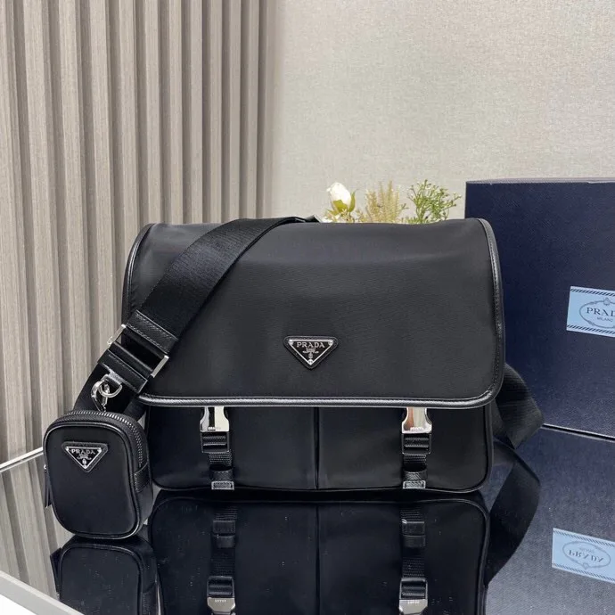 Сумки На Ремне Женские Prada 11872153