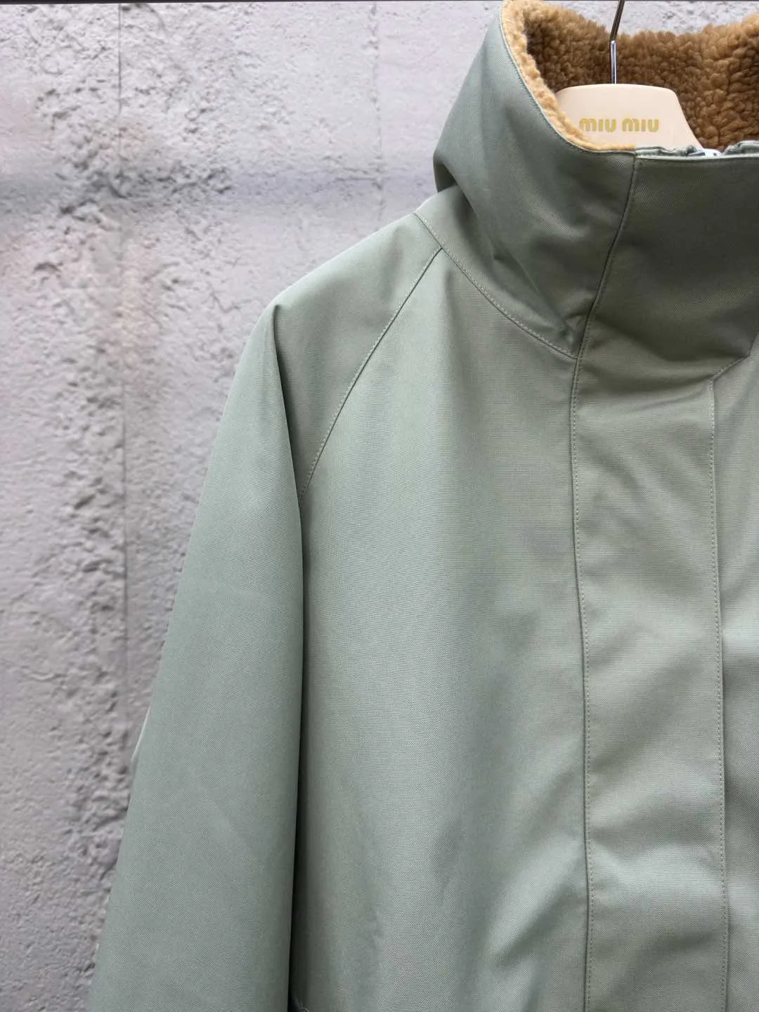 Куртки И Пуховики Женские Miu Miu 5982