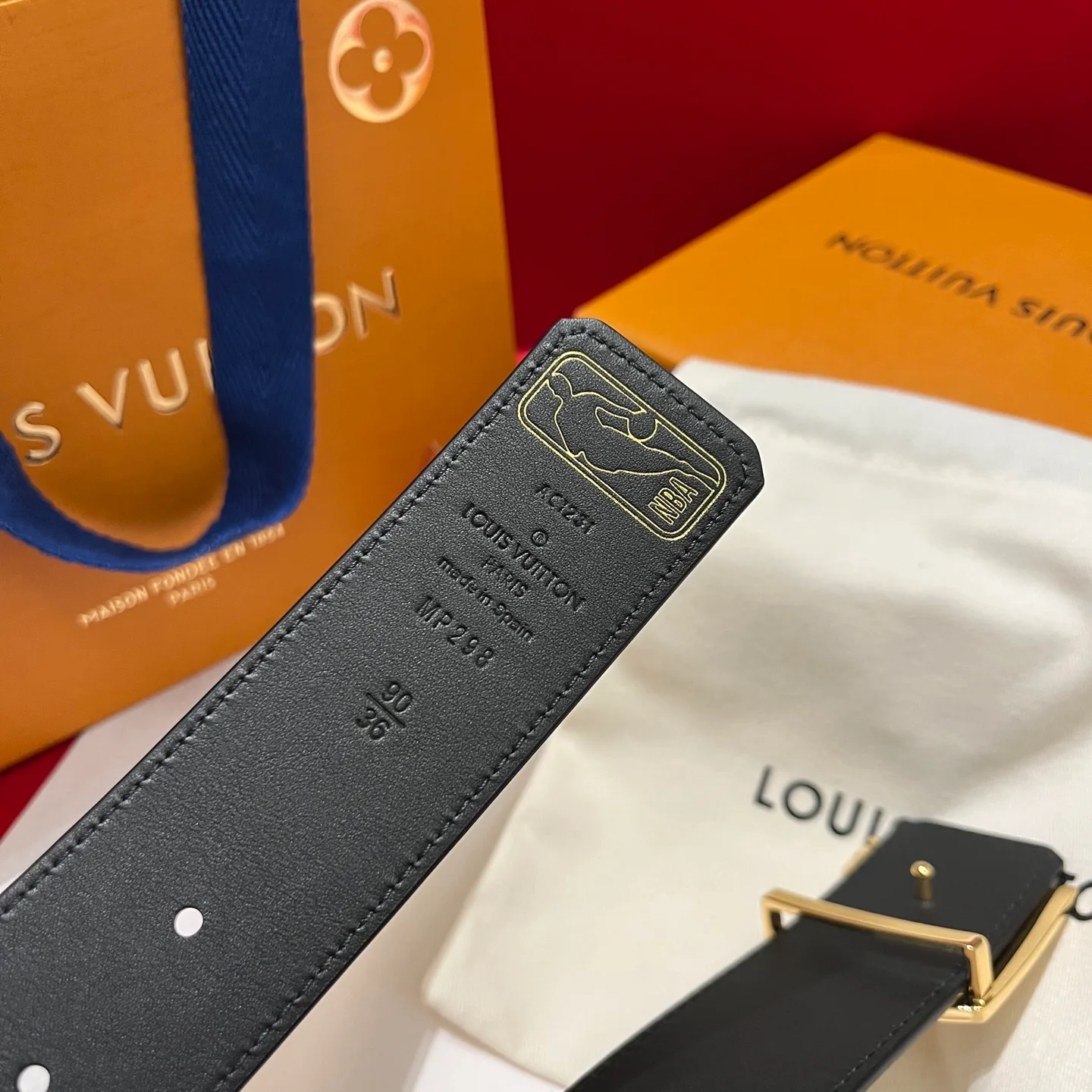Ремни Louis Vuitton 17645345