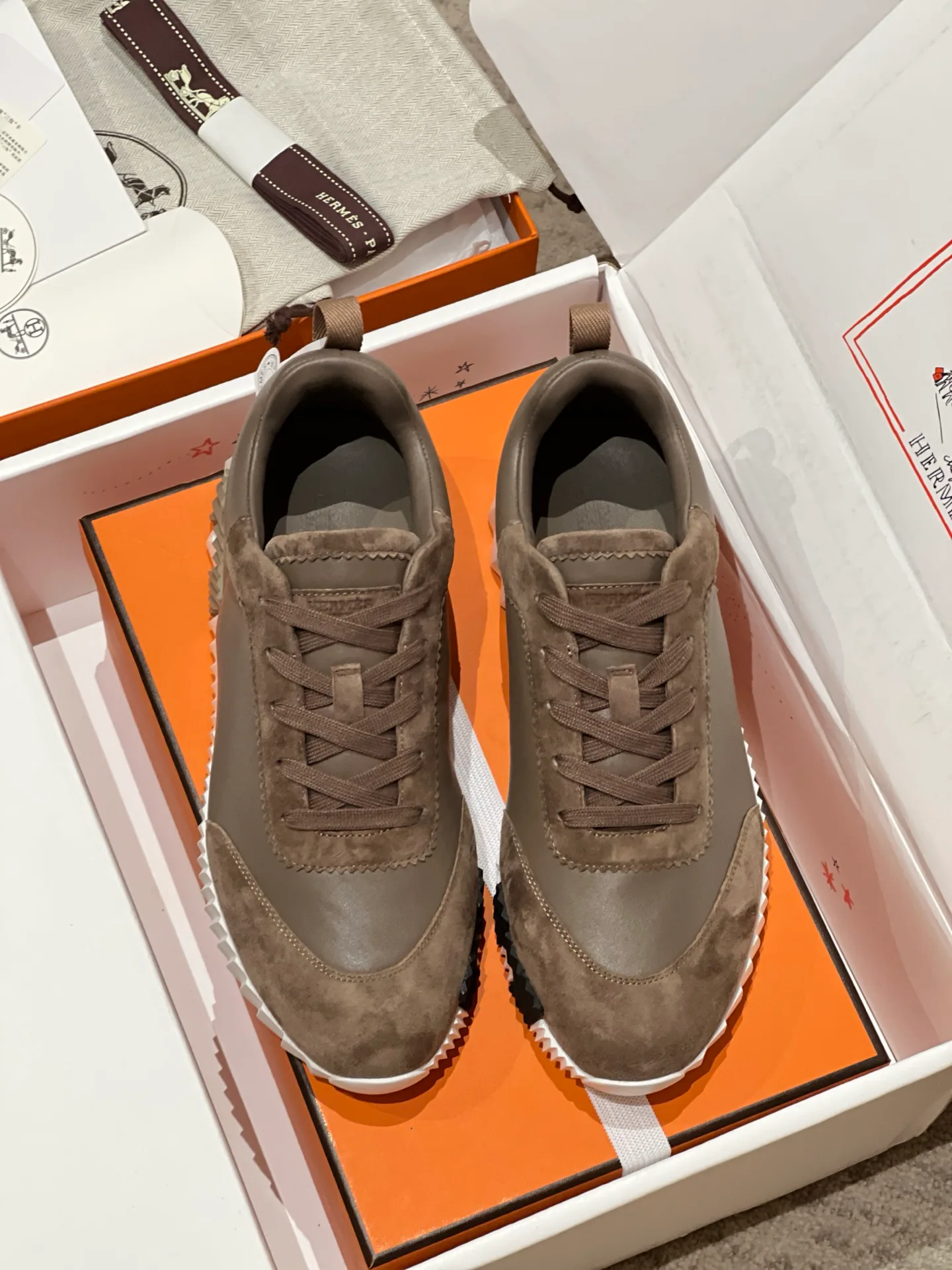 Кроссовки Женские Hermes 18080319