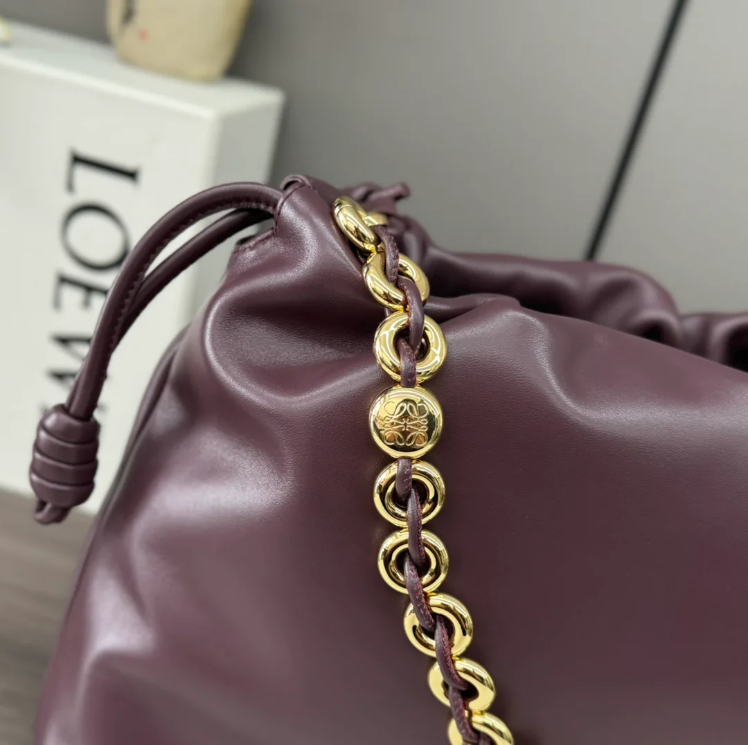 Классические Сумки Женские Loewe 11699882
