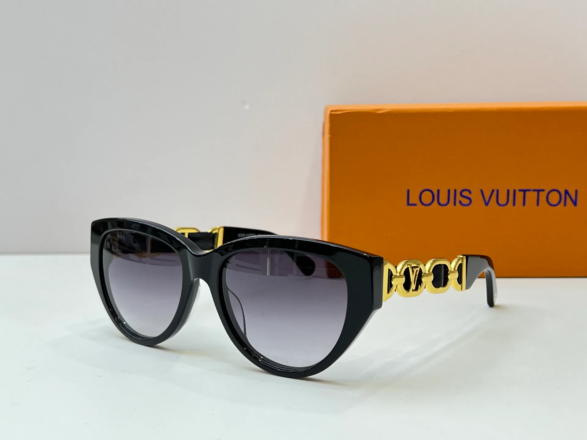 Очки Louis Vuitton 11192846