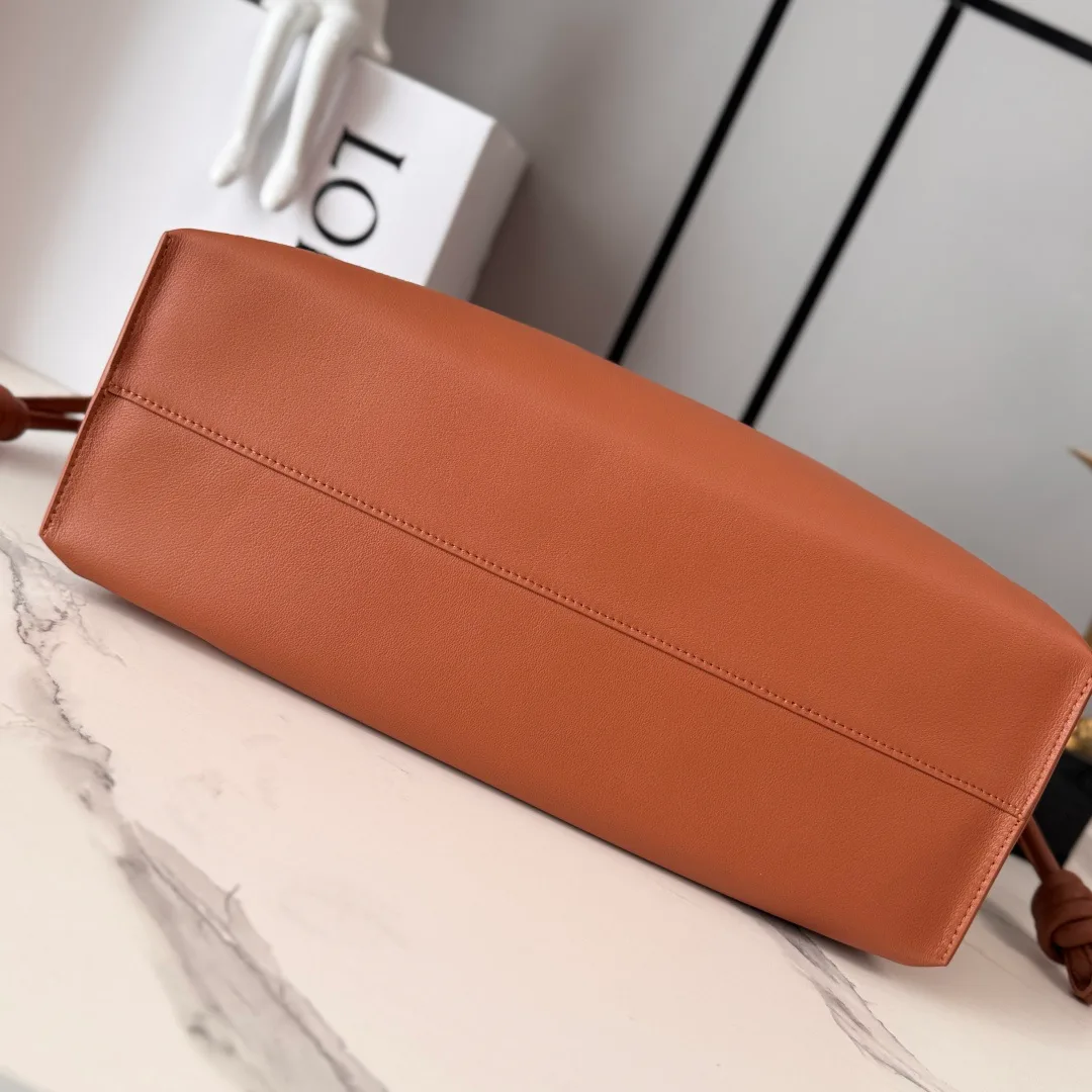 Классические Сумки Женские Loewe 1804208