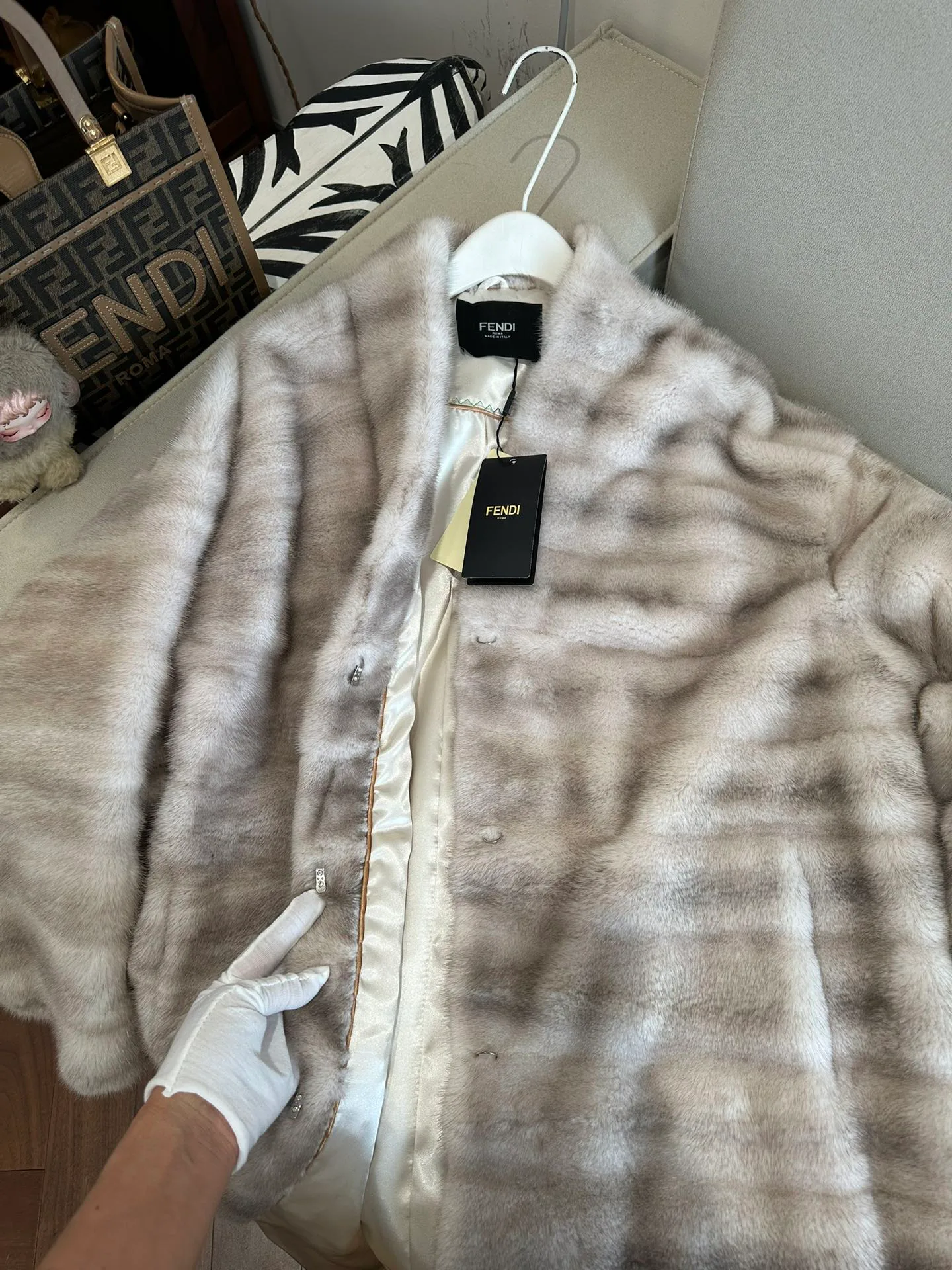 Шубы Женские Fendi 1388432