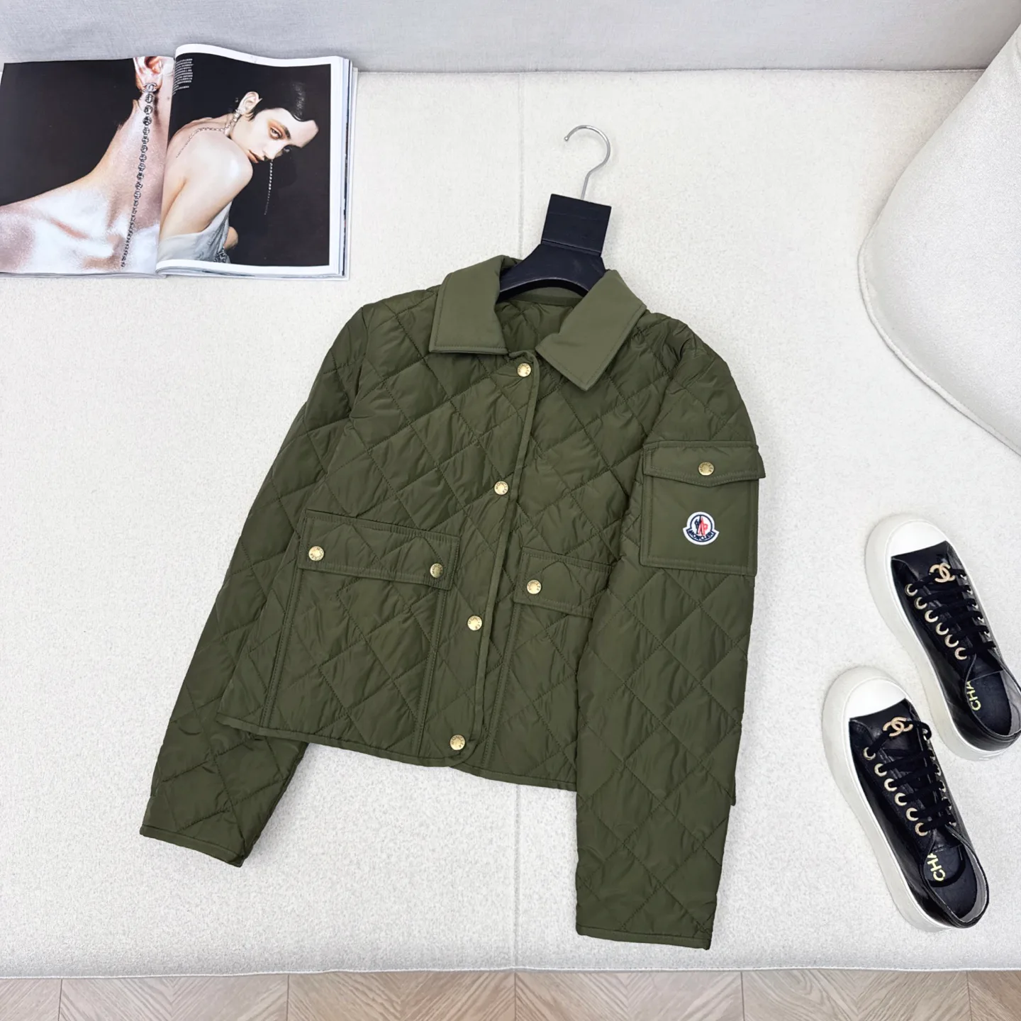 Куртки И Пуховики Женские Moncler 818850