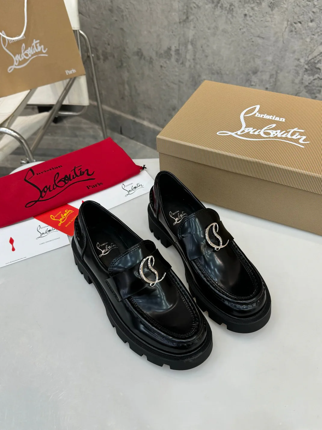 Туфли Женские Christian Louboutin 11468791