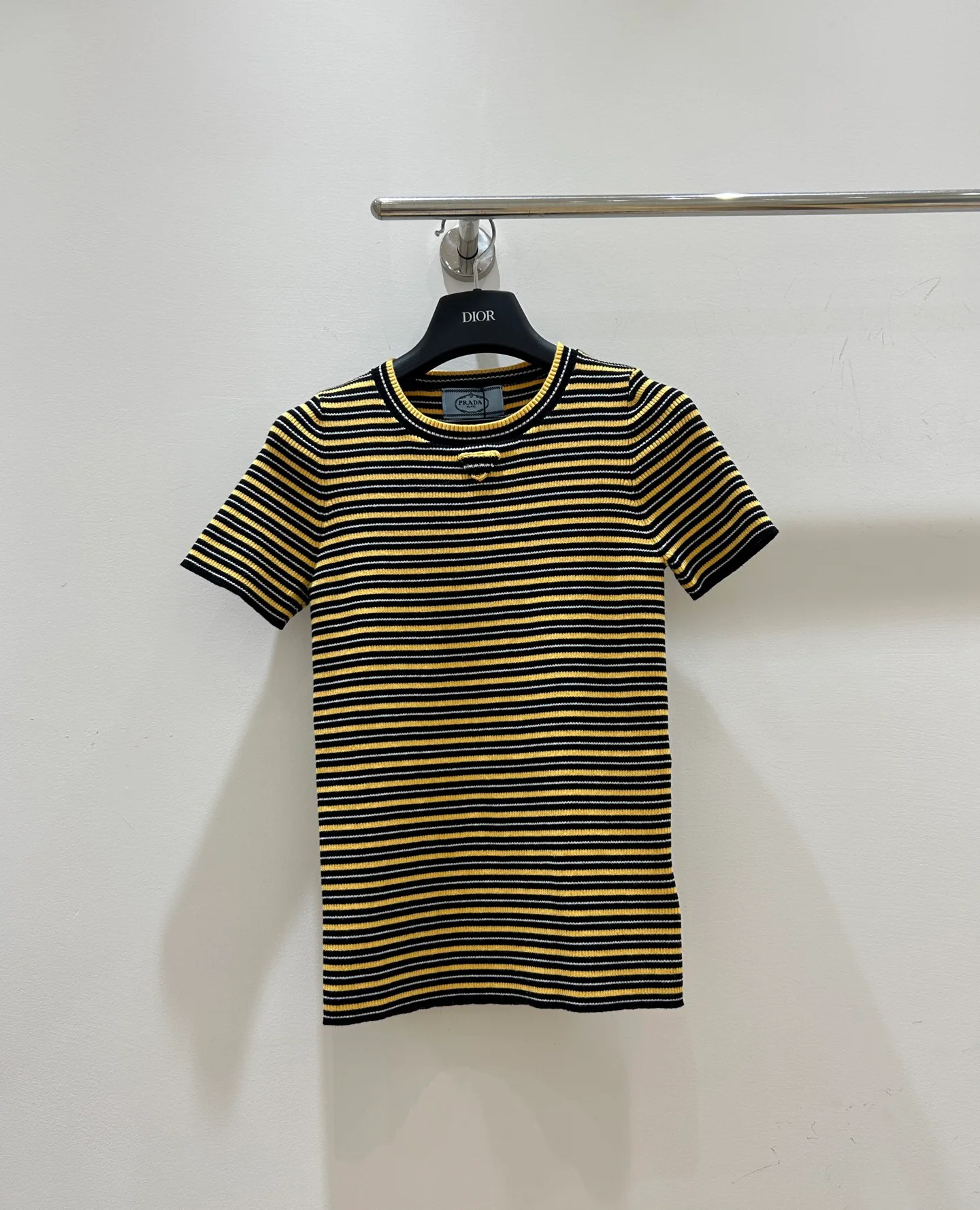 Футболки Женские Prada 8969286